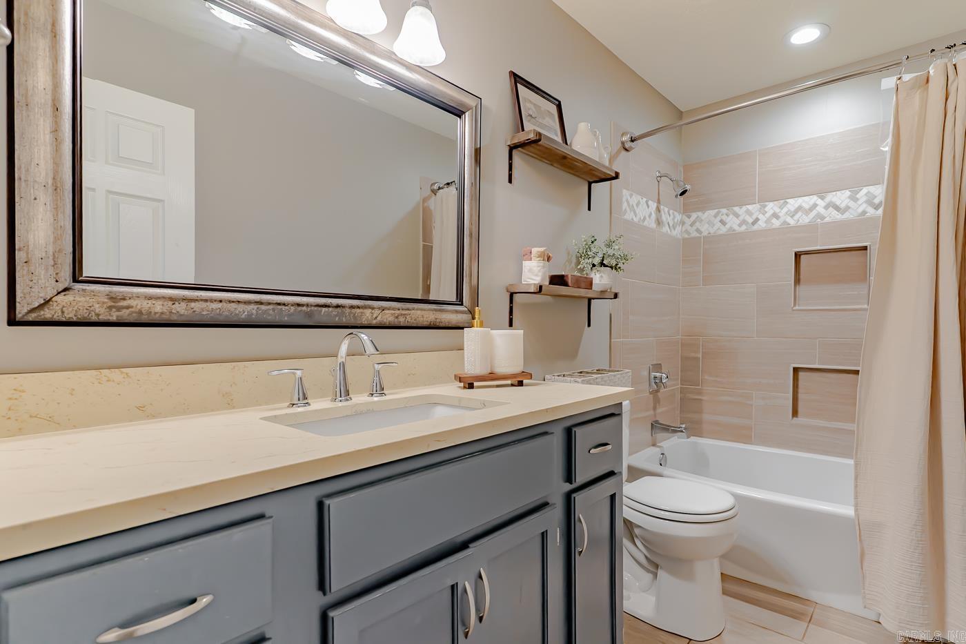 CEDAR RIDGE - Residential