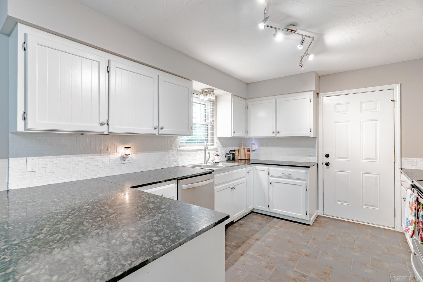 CEDAR RIDGE - Residential