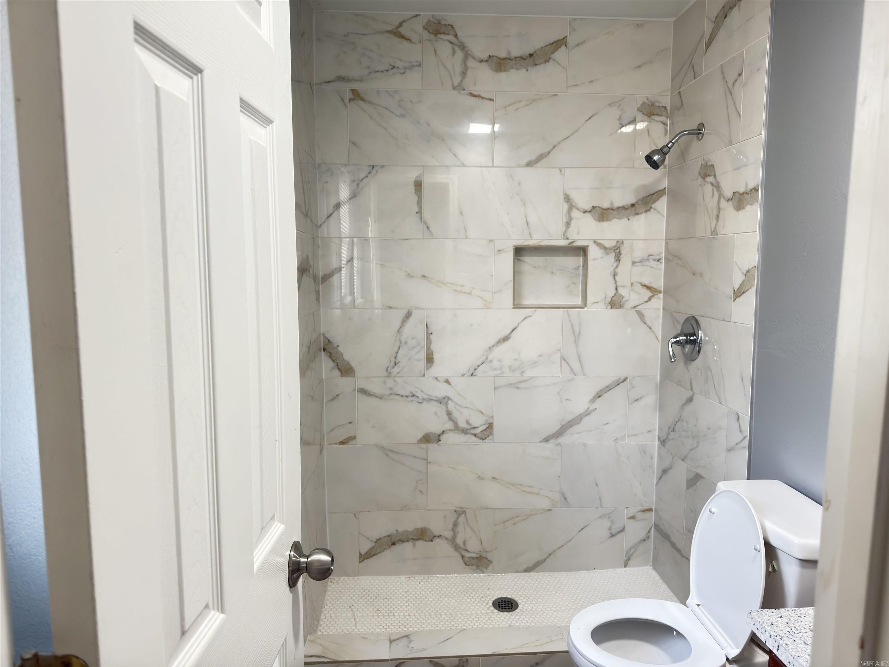 CAPITAL PLACE - Residential