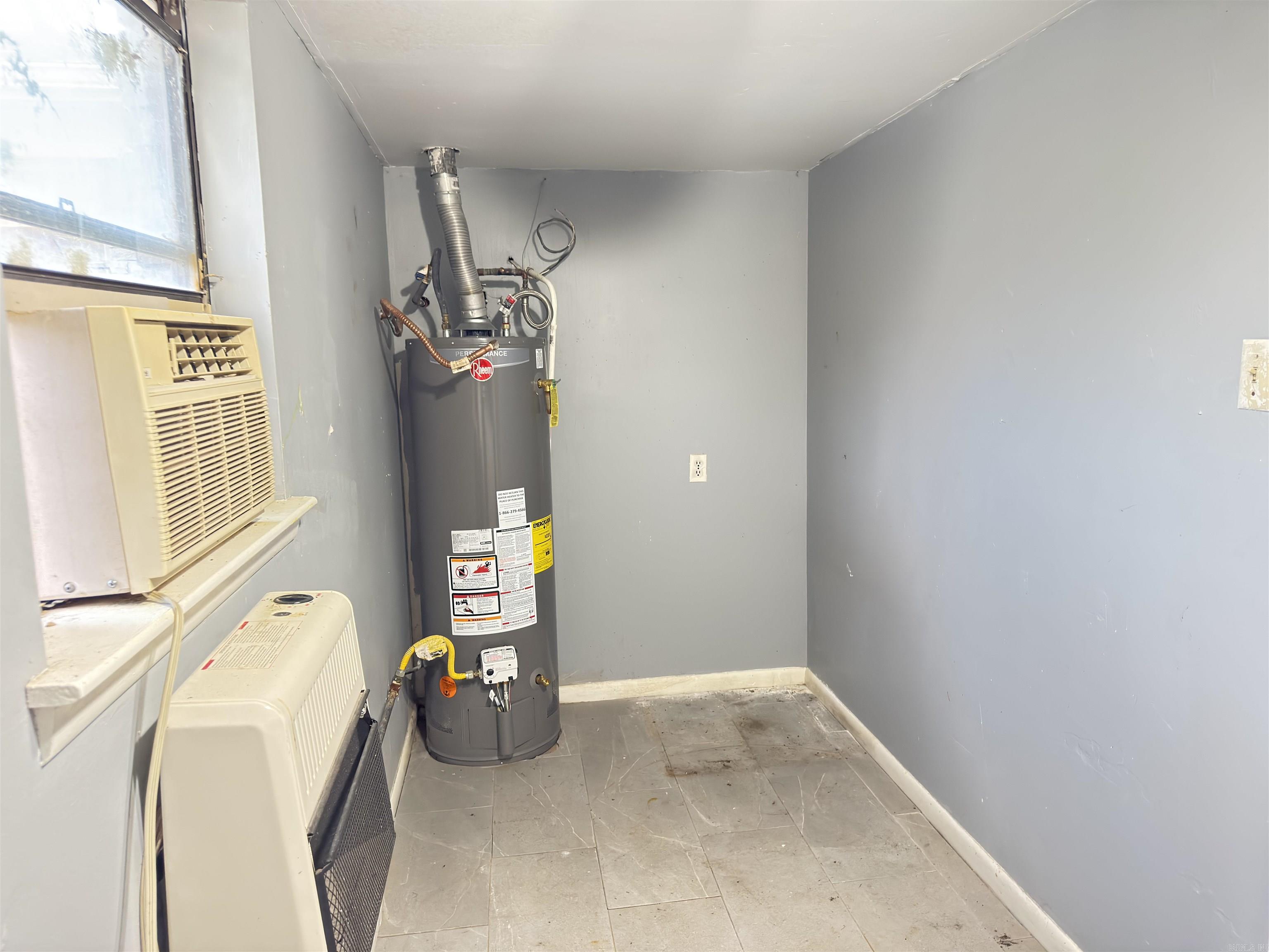 CAPITAL PLACE - Residential