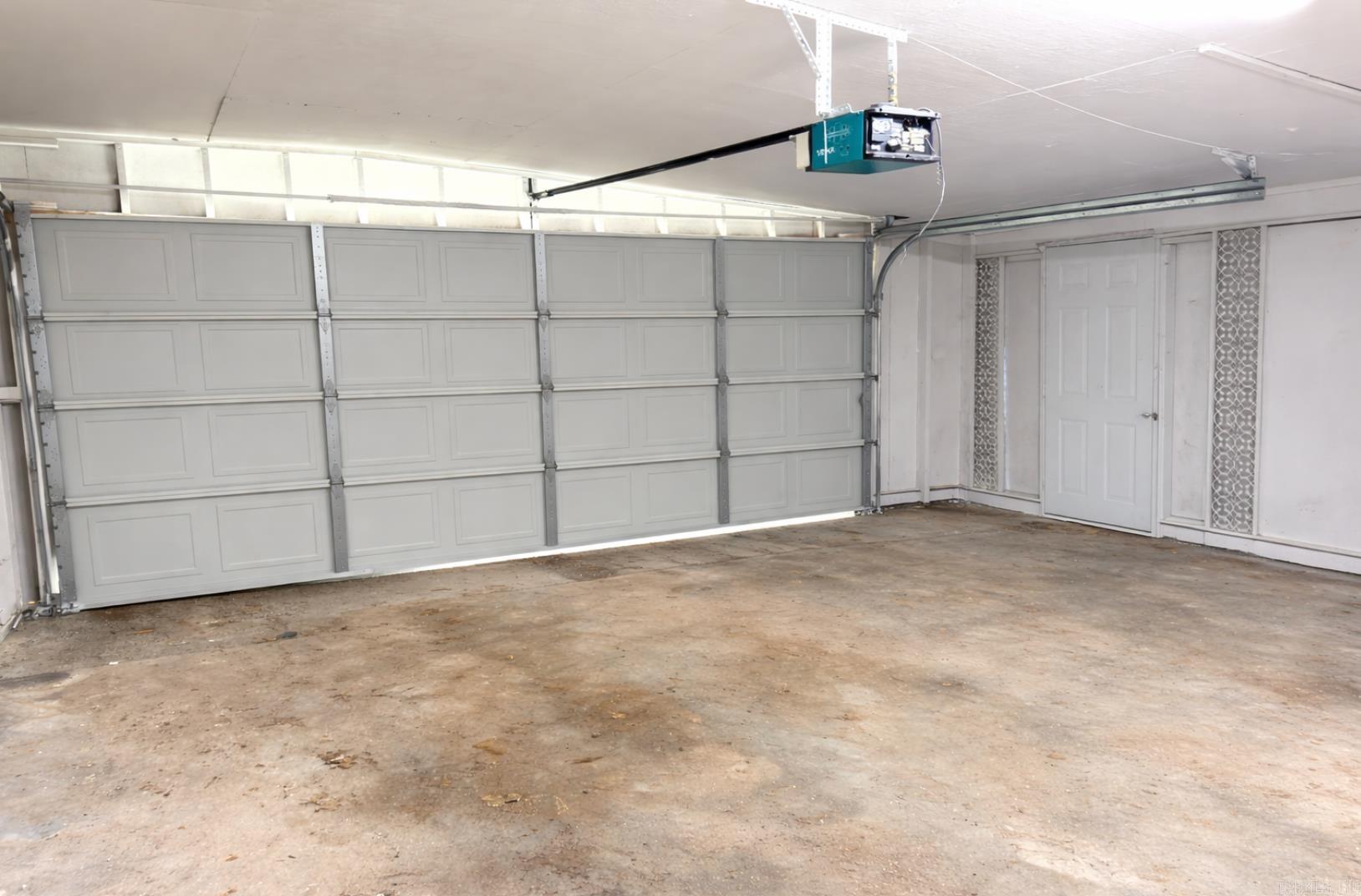 CAPITAL PLACE - Residential