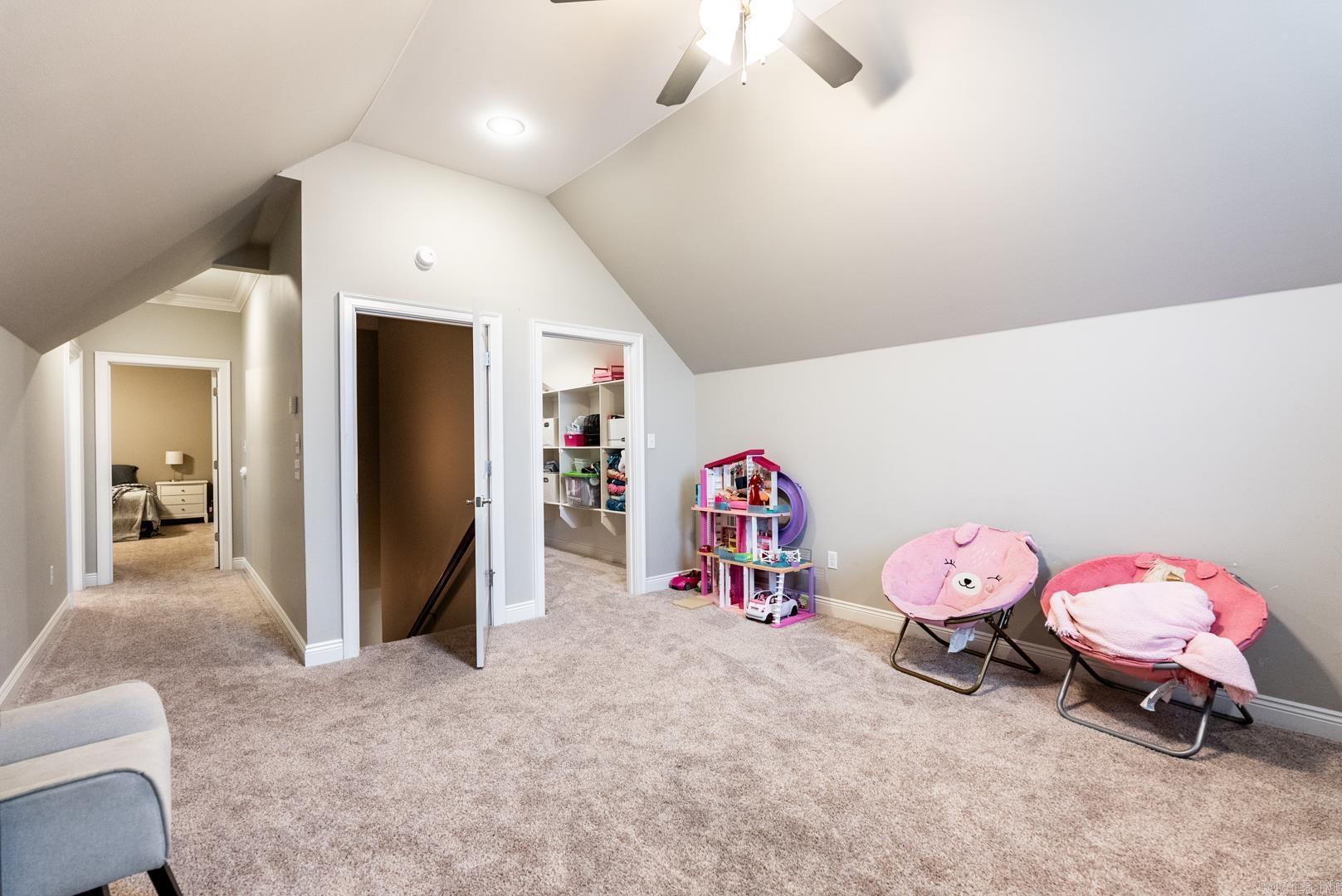 WINTERBROOK - Residential