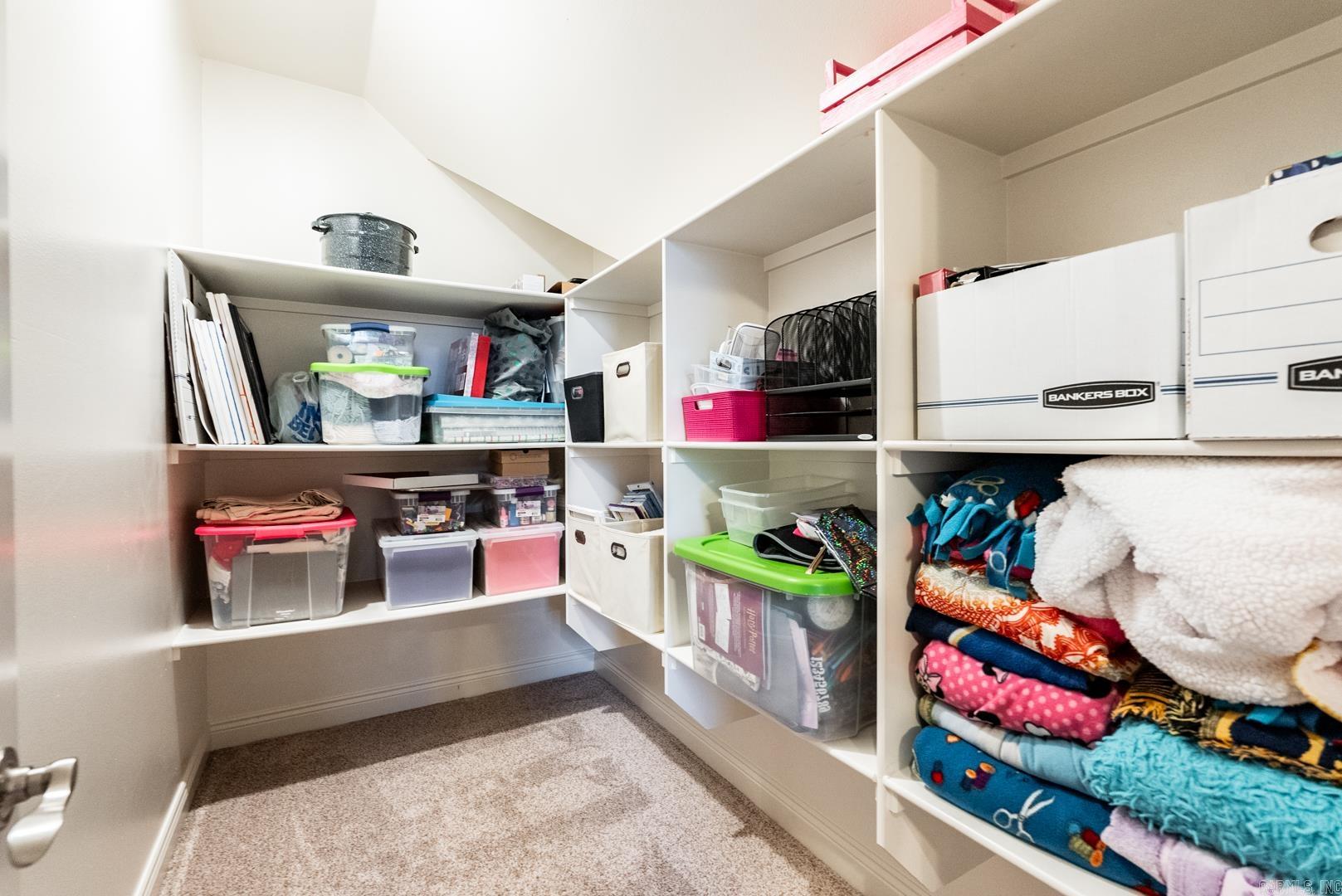 WINTERBROOK - Residential