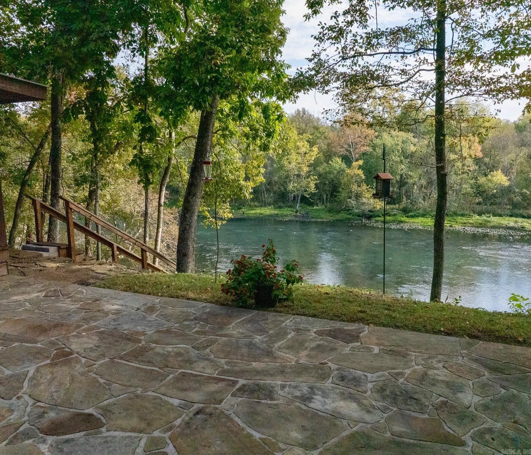 COW SHOALS - RIVER - Residential