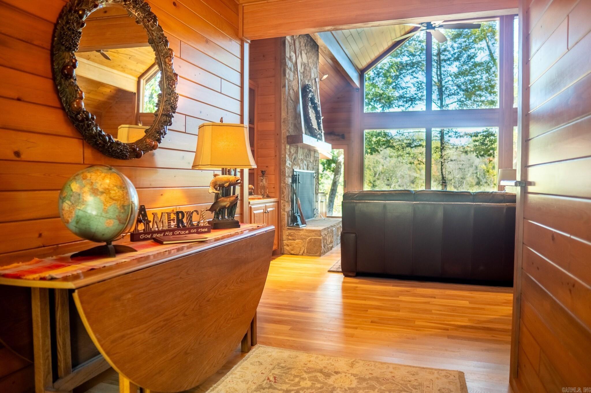 COW SHOALS - RIVER - Residential