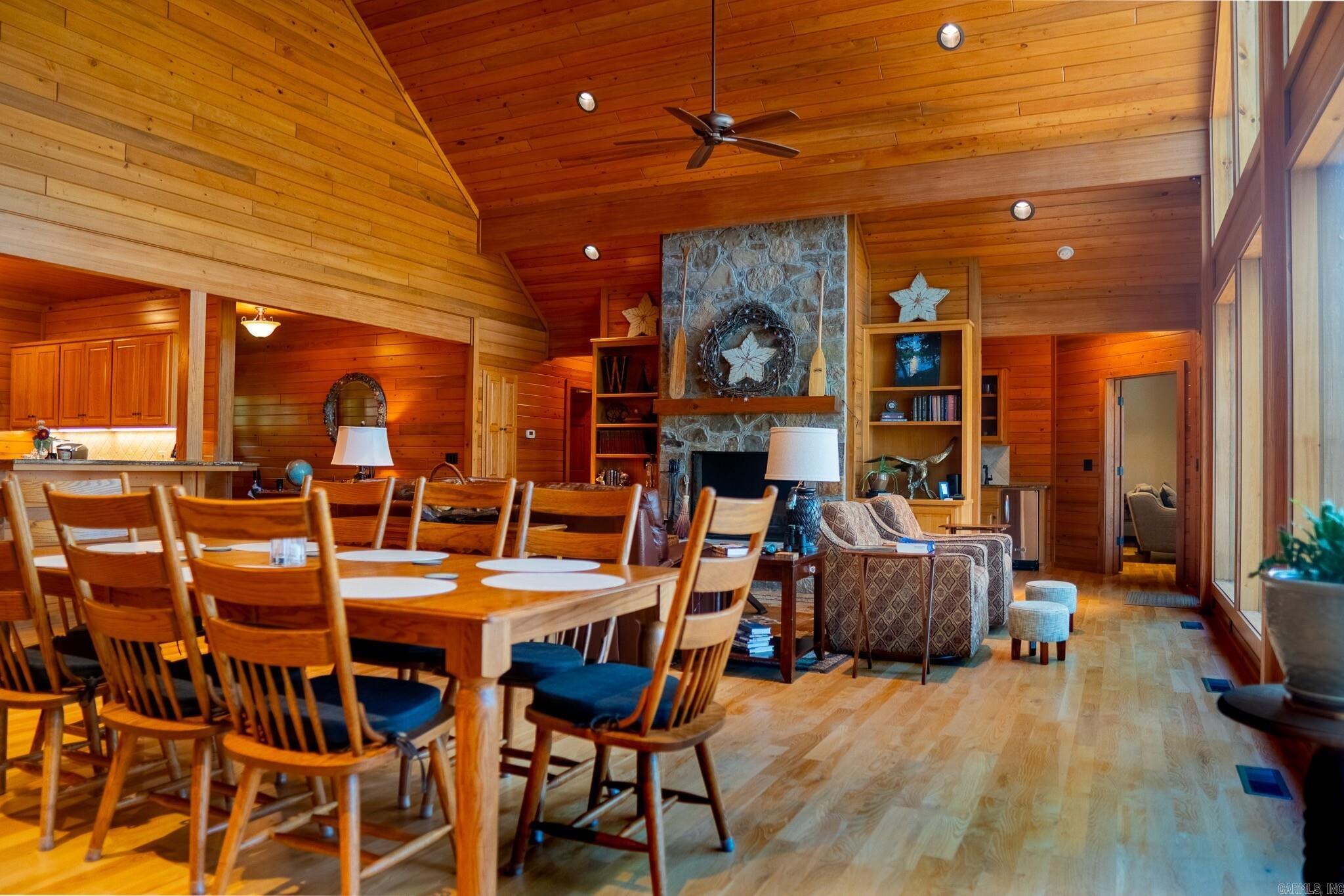 COW SHOALS - RIVER - Residential