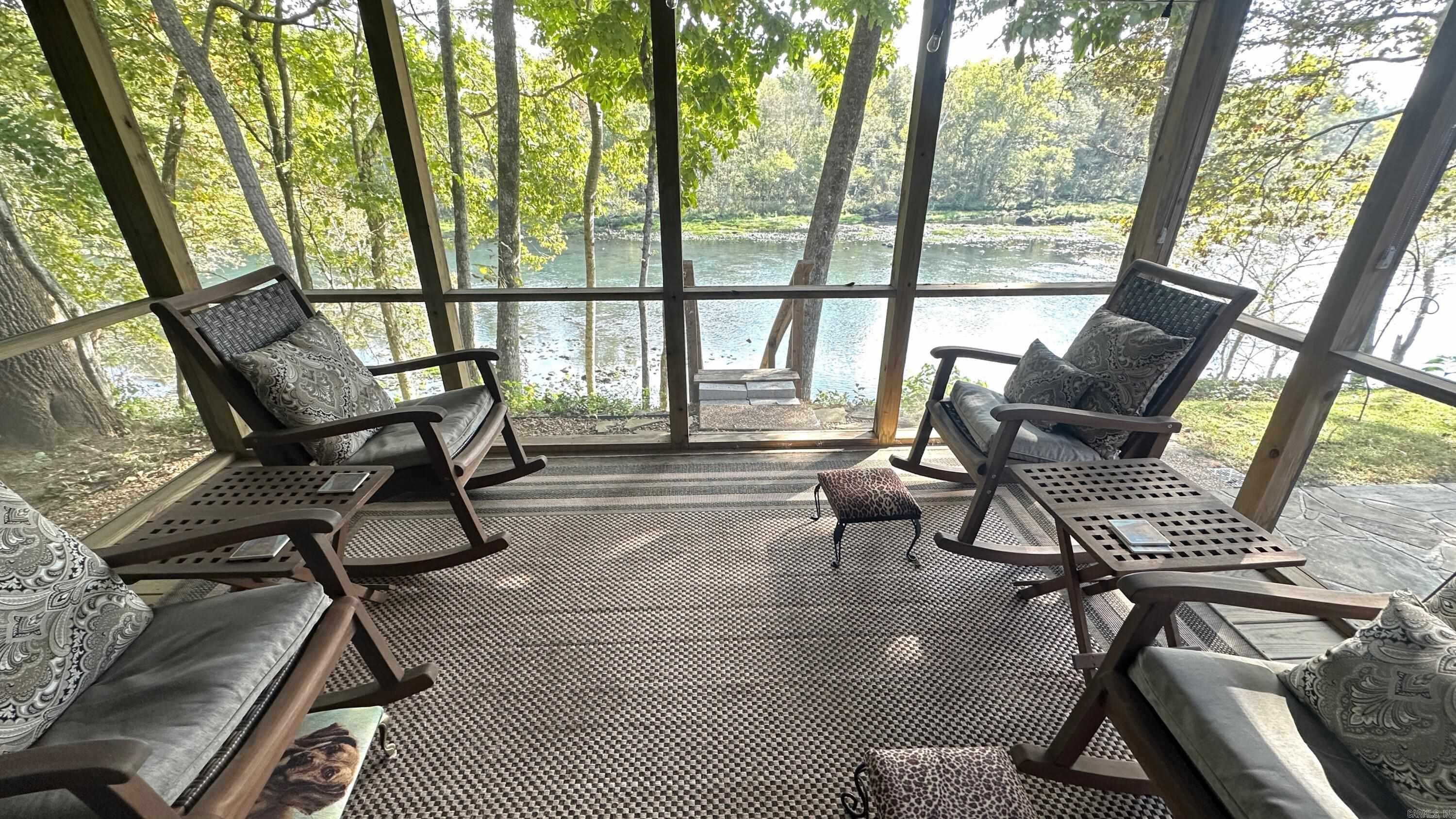 COW SHOALS - RIVER - Residential