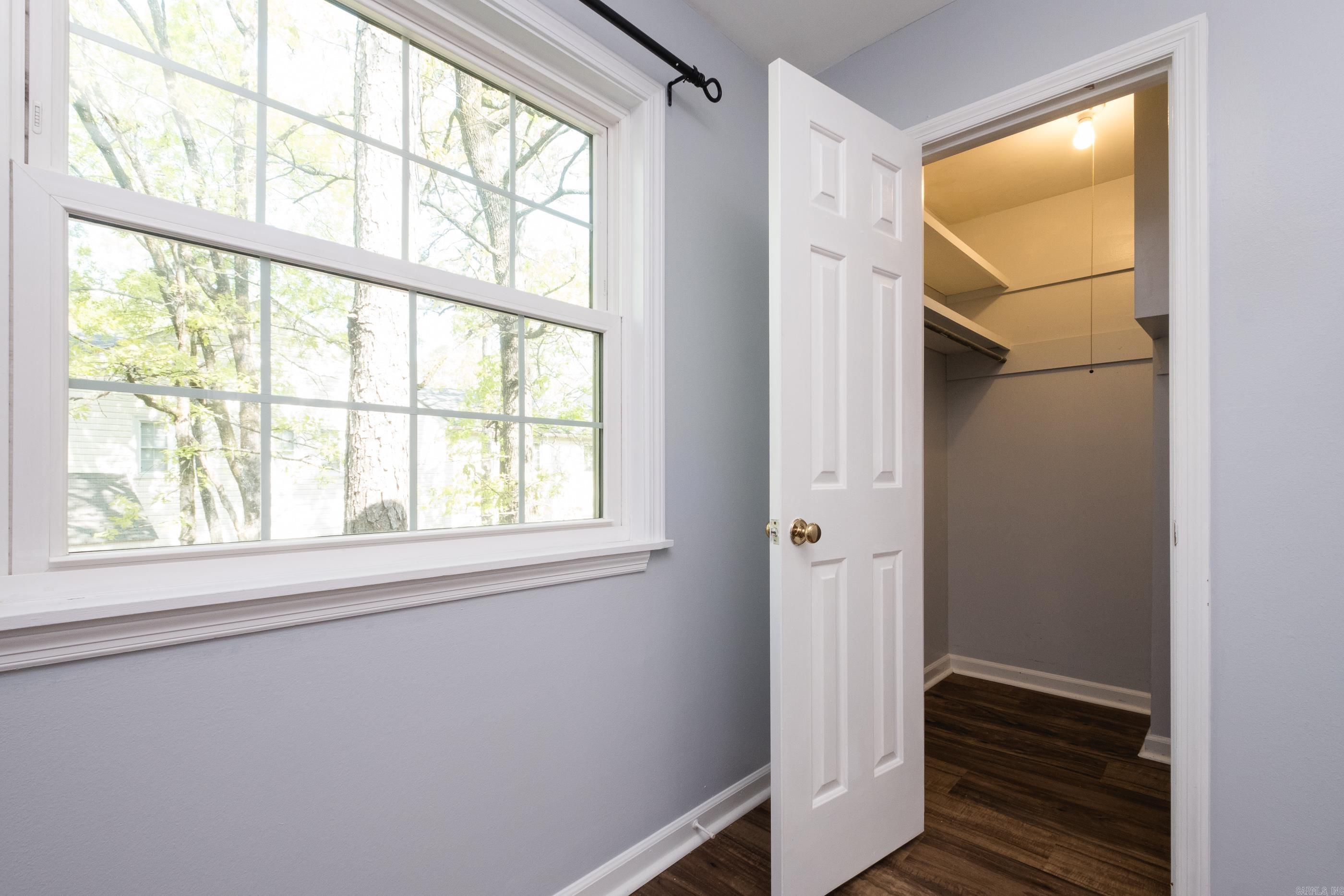 KINGSBRIDGE TWNHSE - Residential