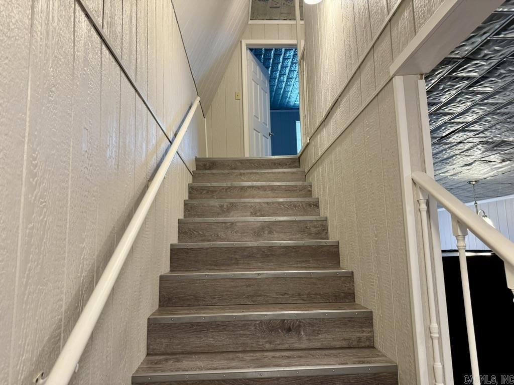 McHenry 1st - Residential Income