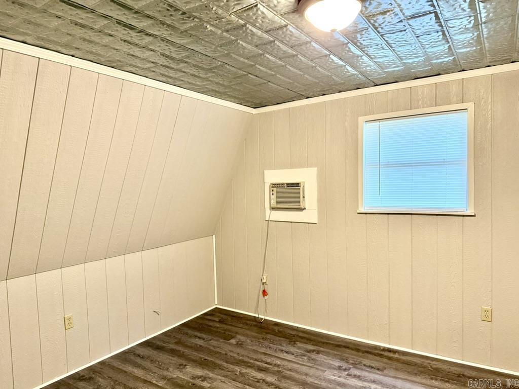 McHenry 1st - Residential Income