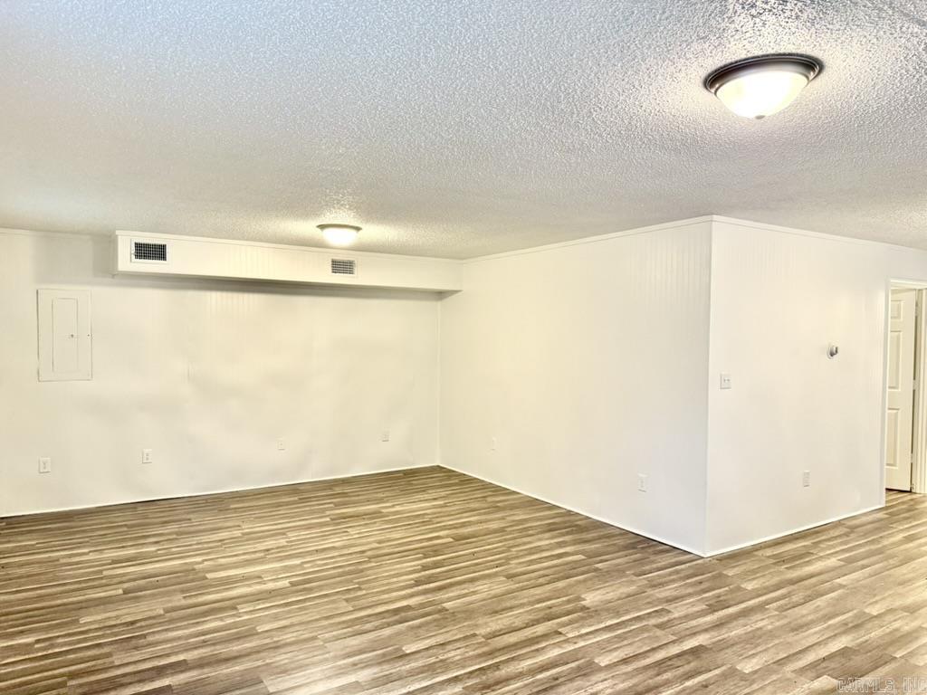 McHenry 1st - Residential Income