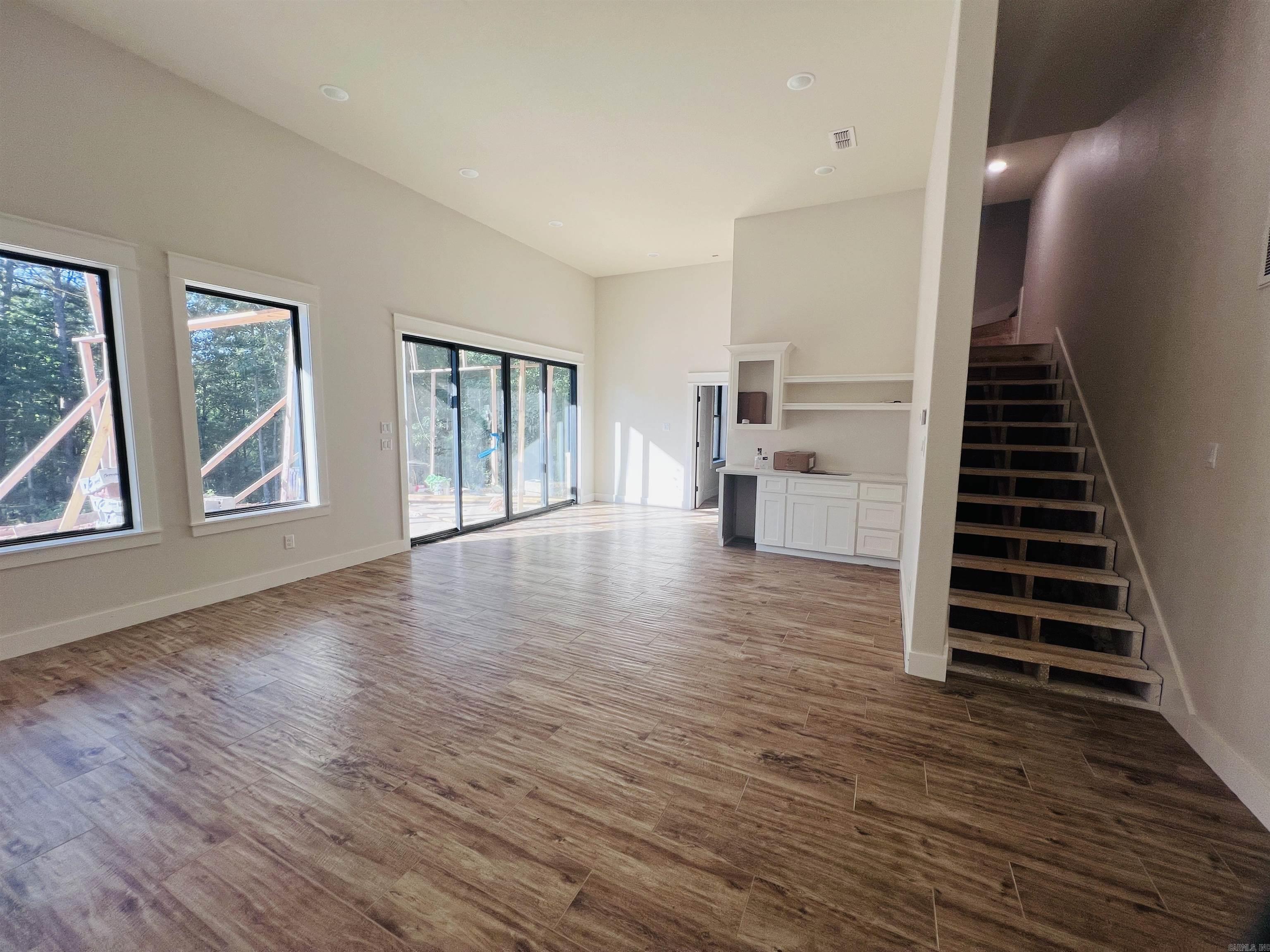Hawks Point - Residential