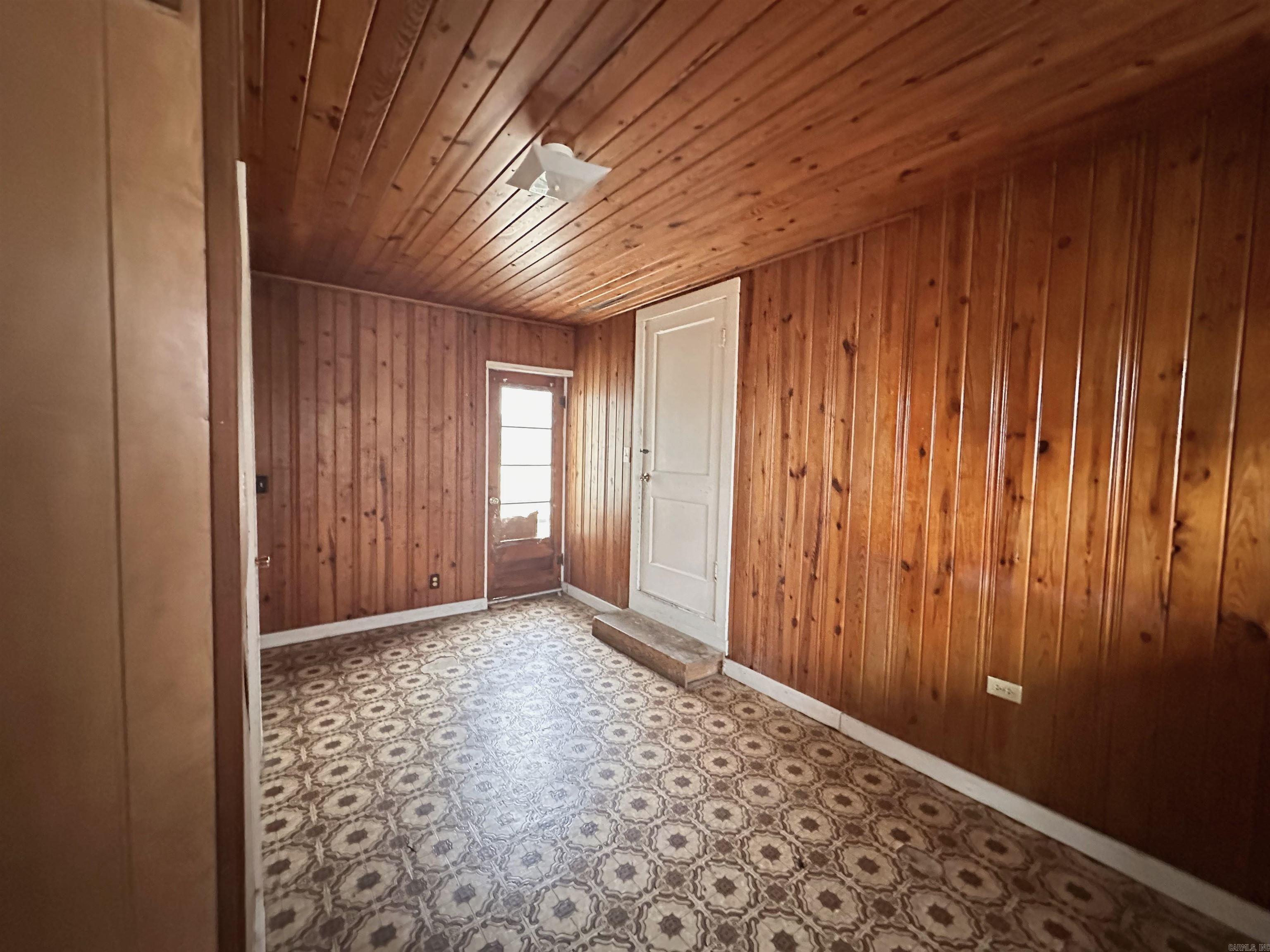 Metes & Bounds - Residential