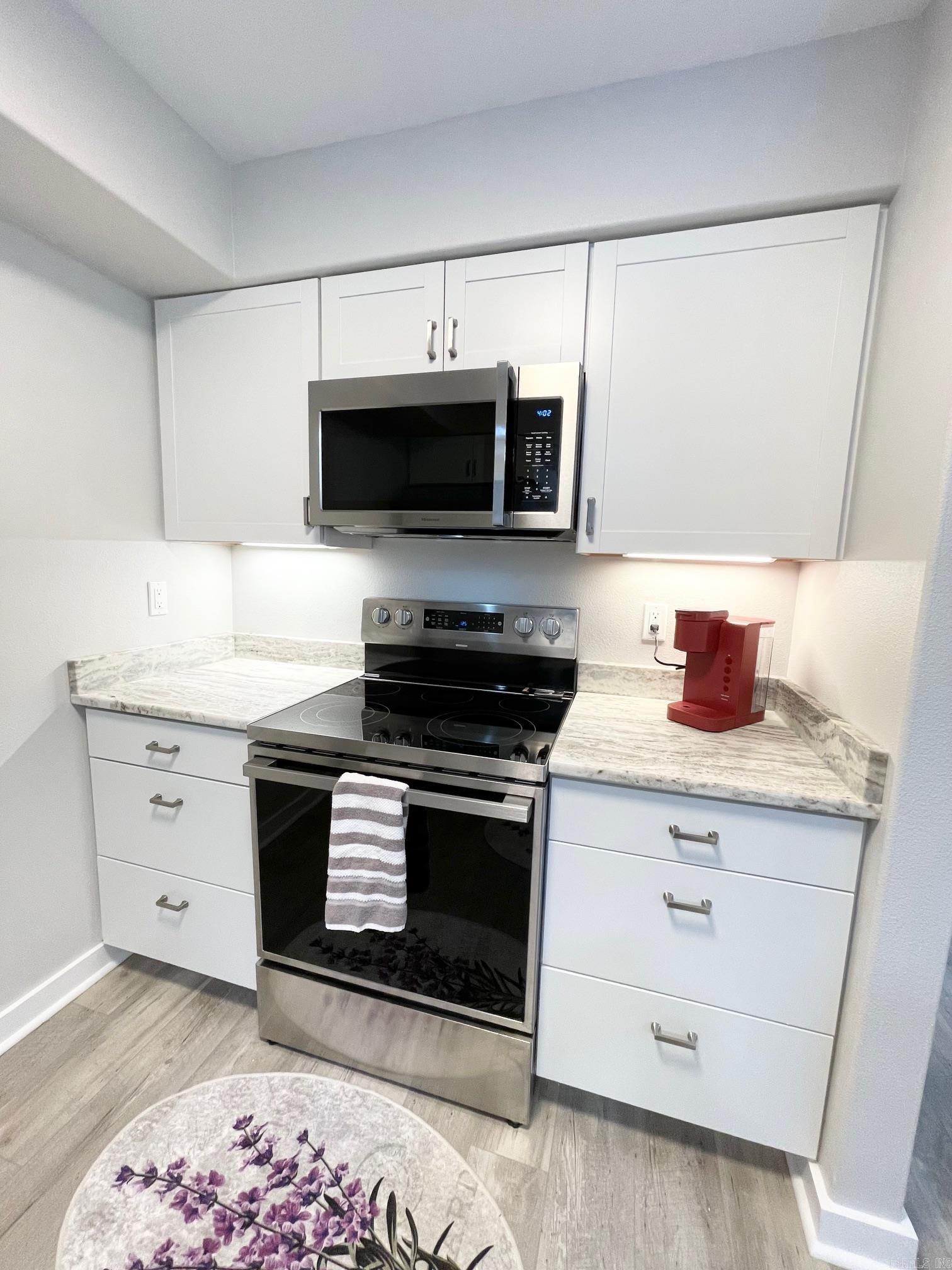 VALENCIA COURTS - Residential