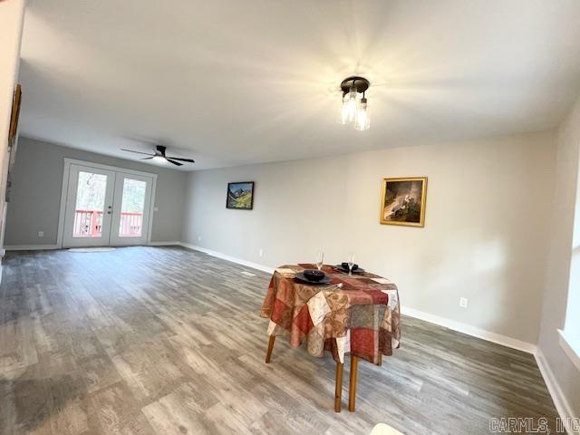 VALENCIA COURTS - Residential