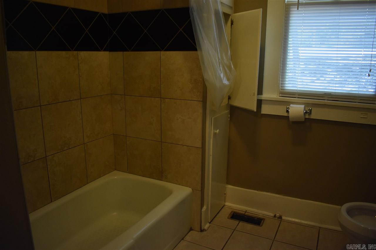 Hill Crest - Residential Lease