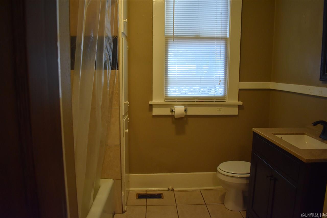 Hill Crest - Residential Lease