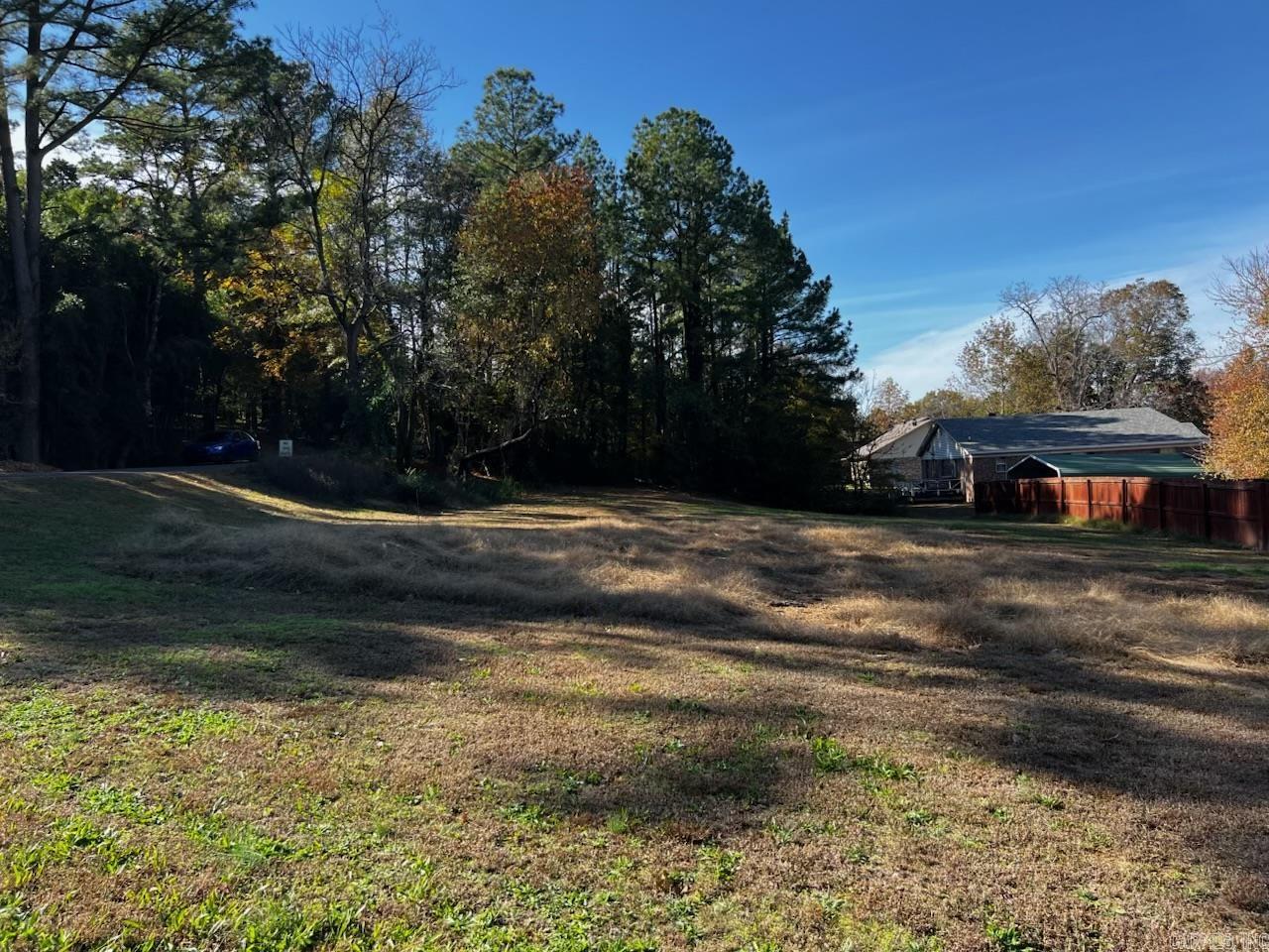 Searcy Outlots - Land