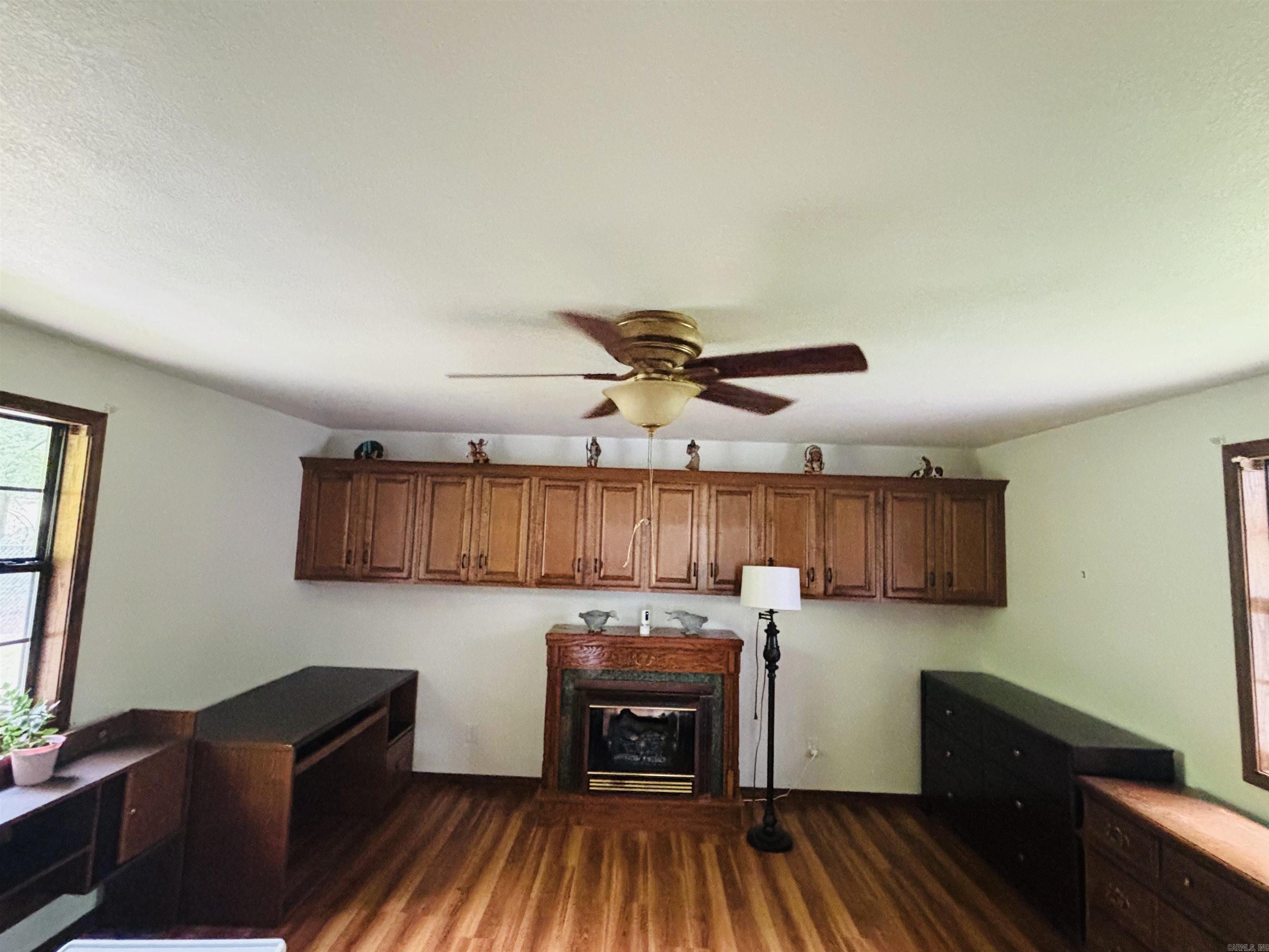 SOUTHSIDE M&B - Residential