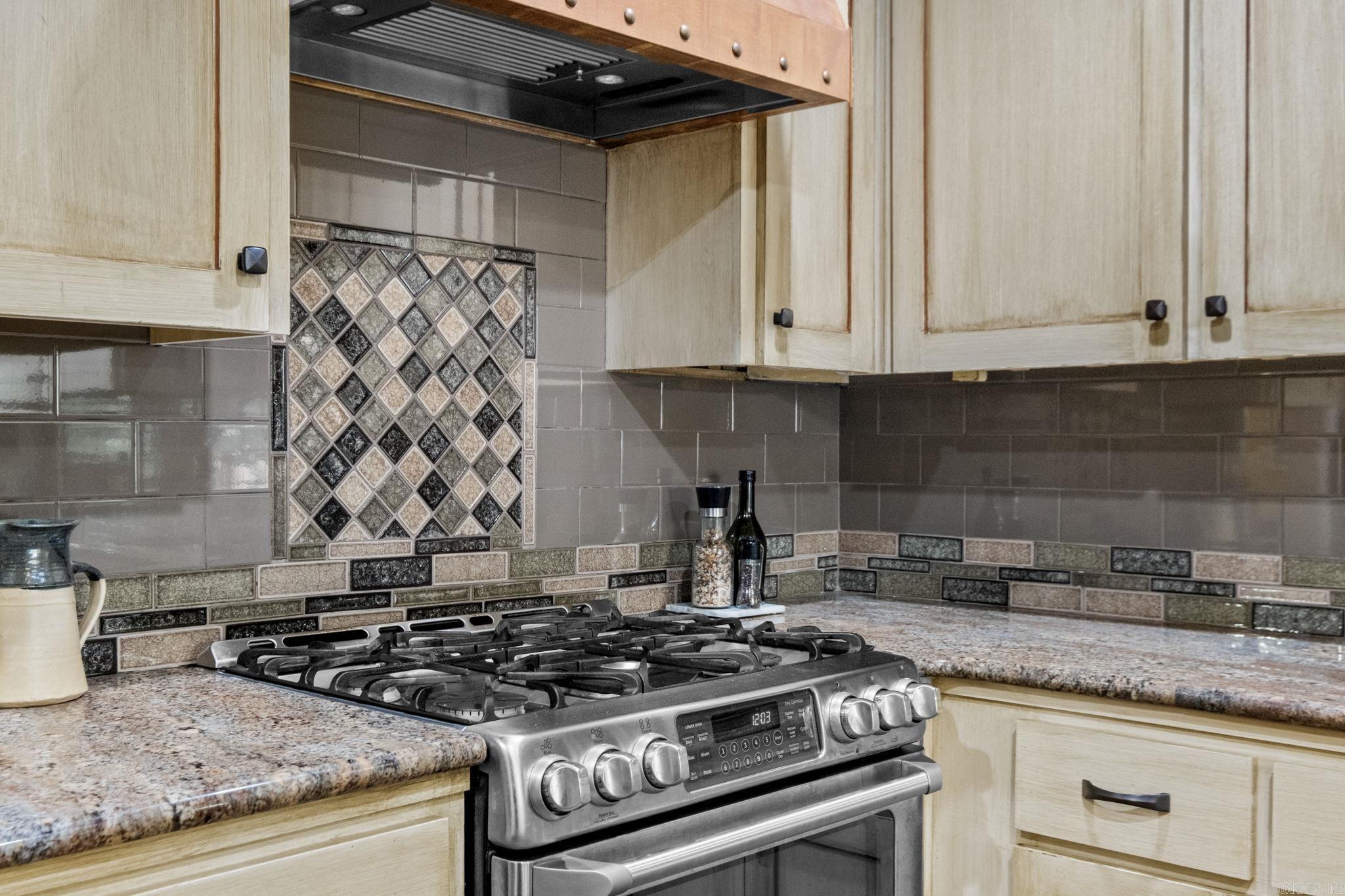 WINDSOR VALLEY ADDN - Residential