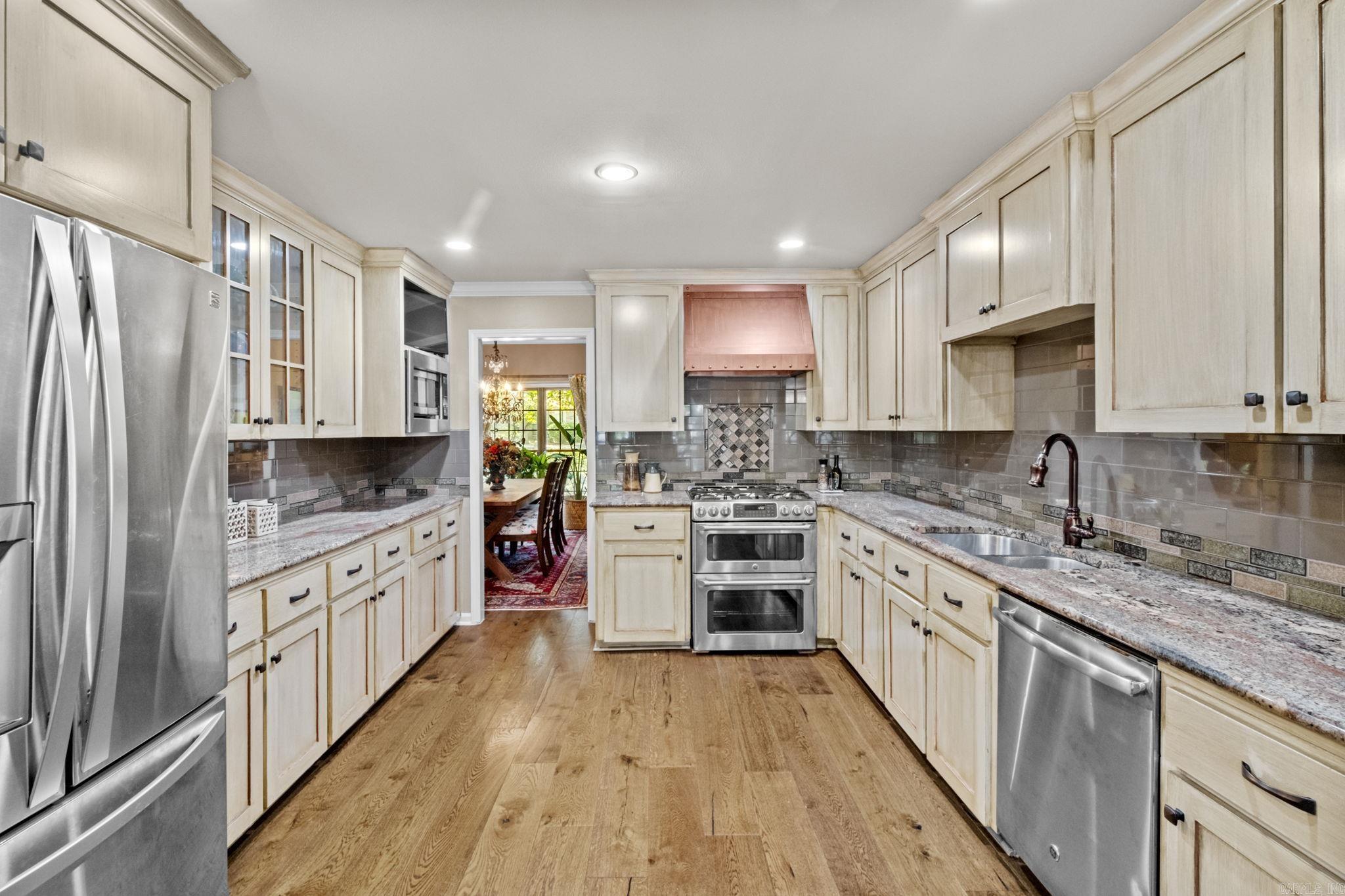 WINDSOR VALLEY ADDN - Residential