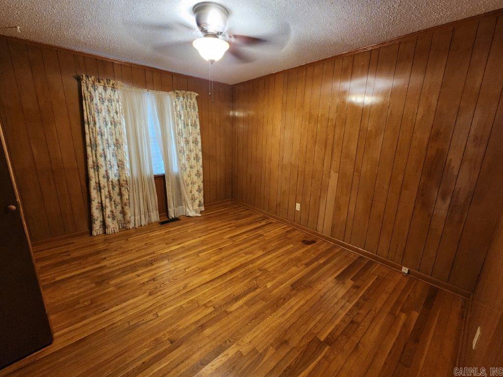 Metes & Bounds - Residential Lease