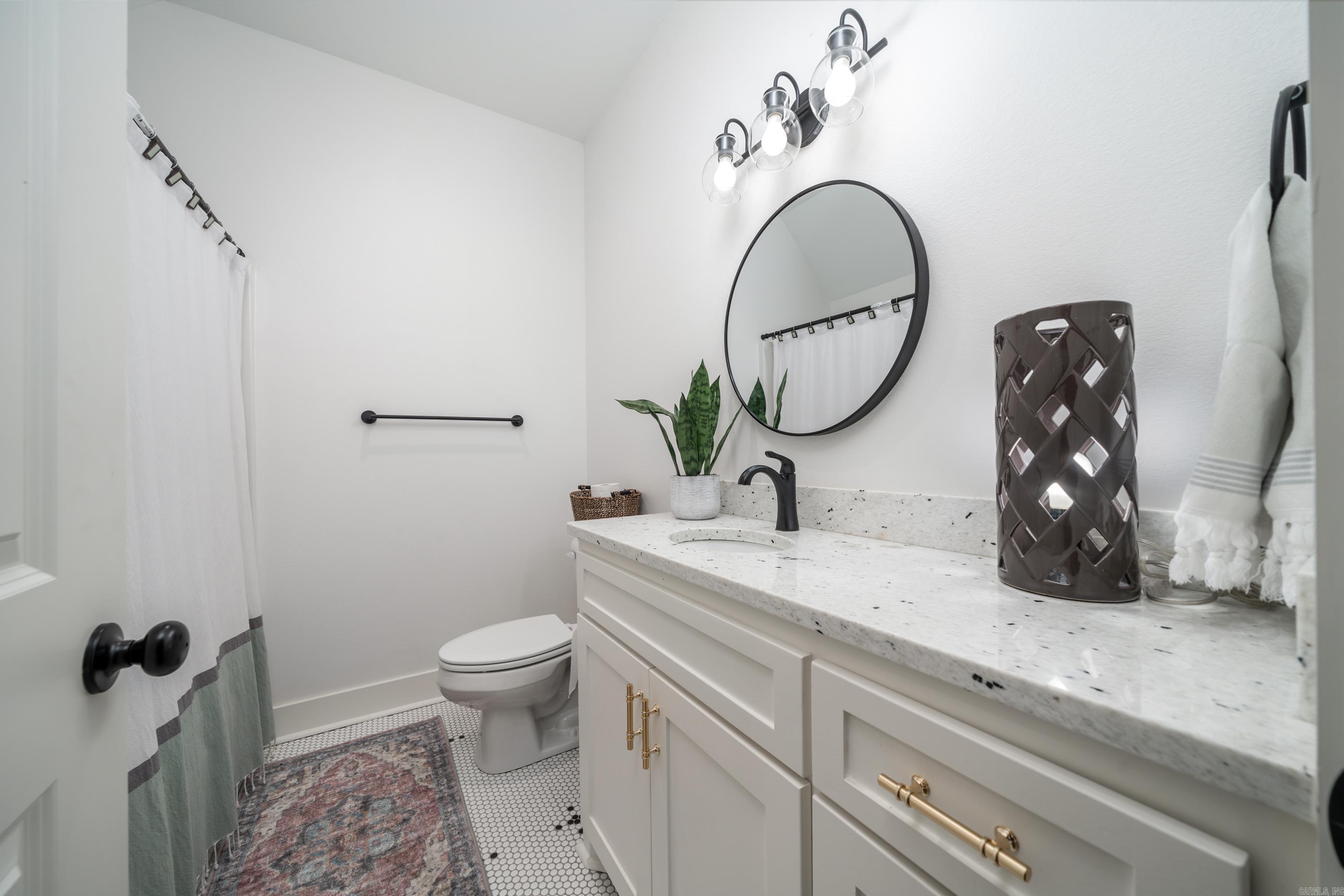 THE POINTE HURRICANE ESTATES - Residential