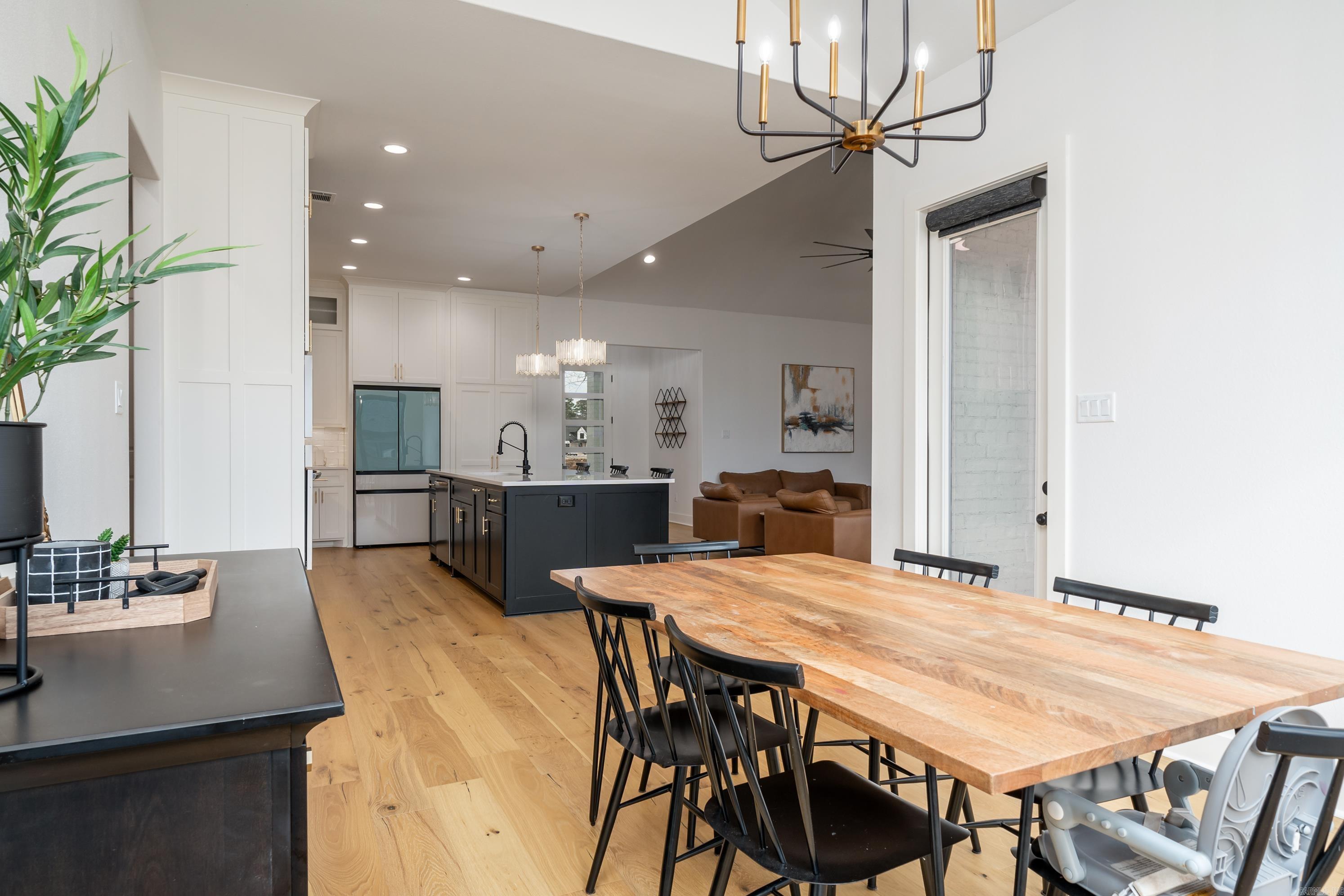 THE POINTE HURRICANE ESTATES - Residential