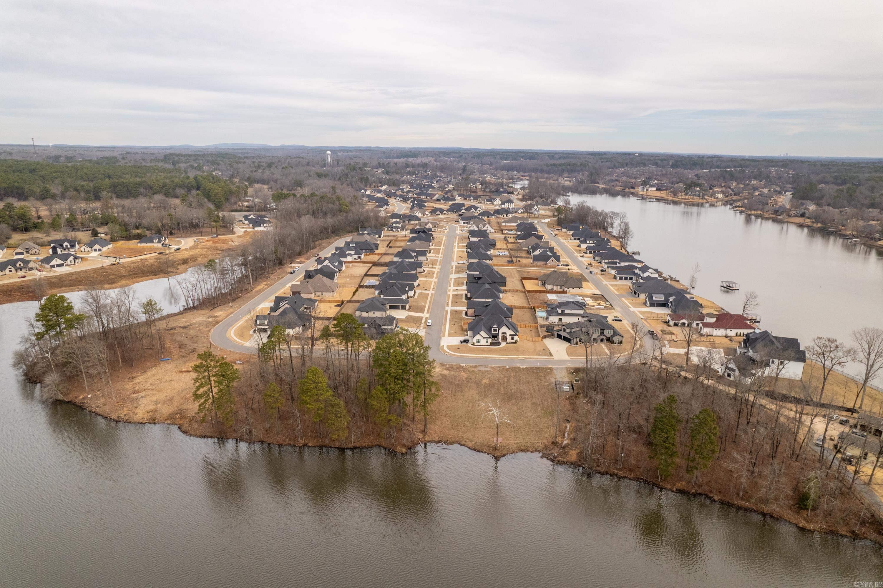 THE POINTE HURRICANE ESTATES - Residential