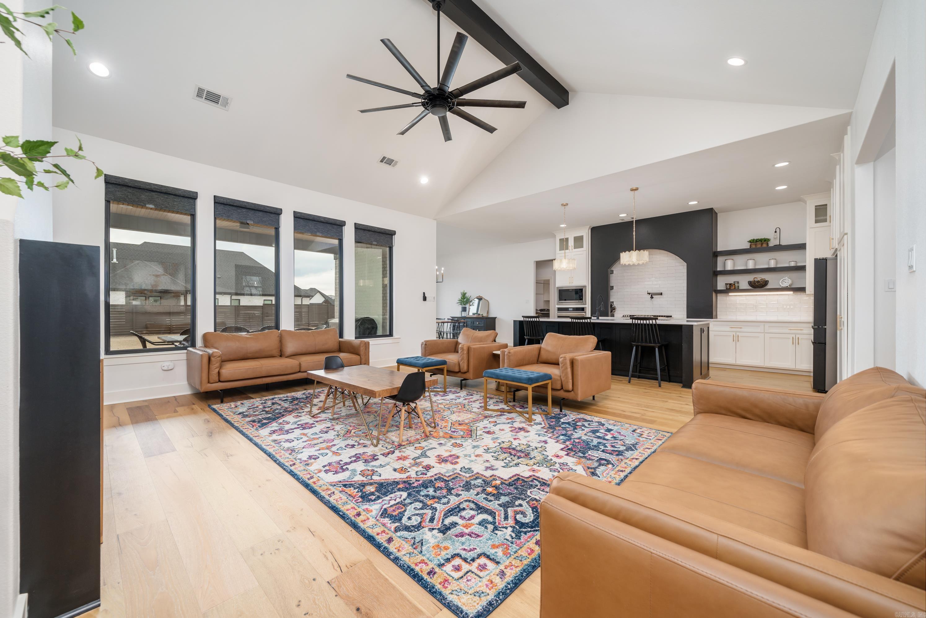 THE POINTE HURRICANE ESTATES - Residential