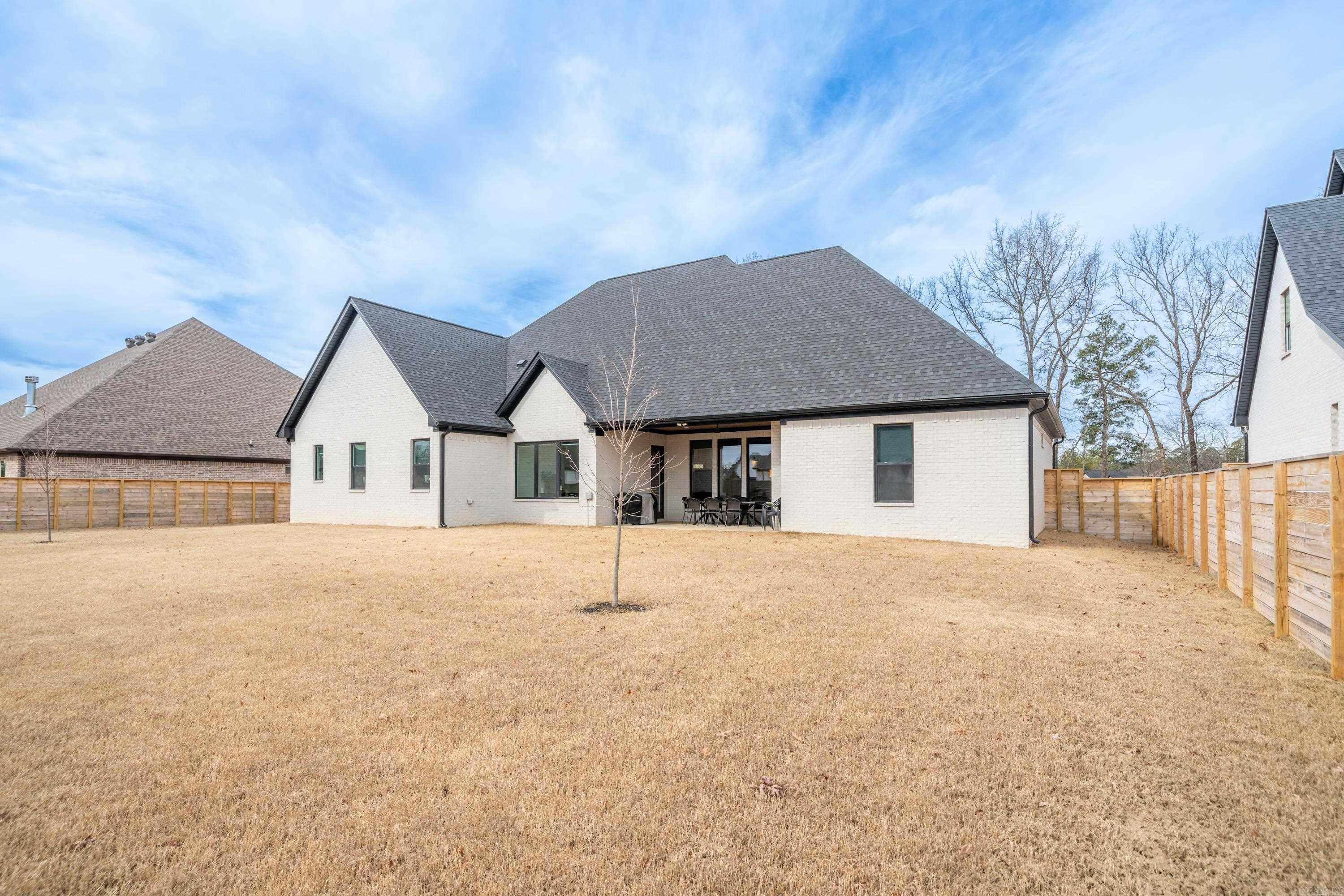 THE POINTE HURRICANE ESTATES - Residential