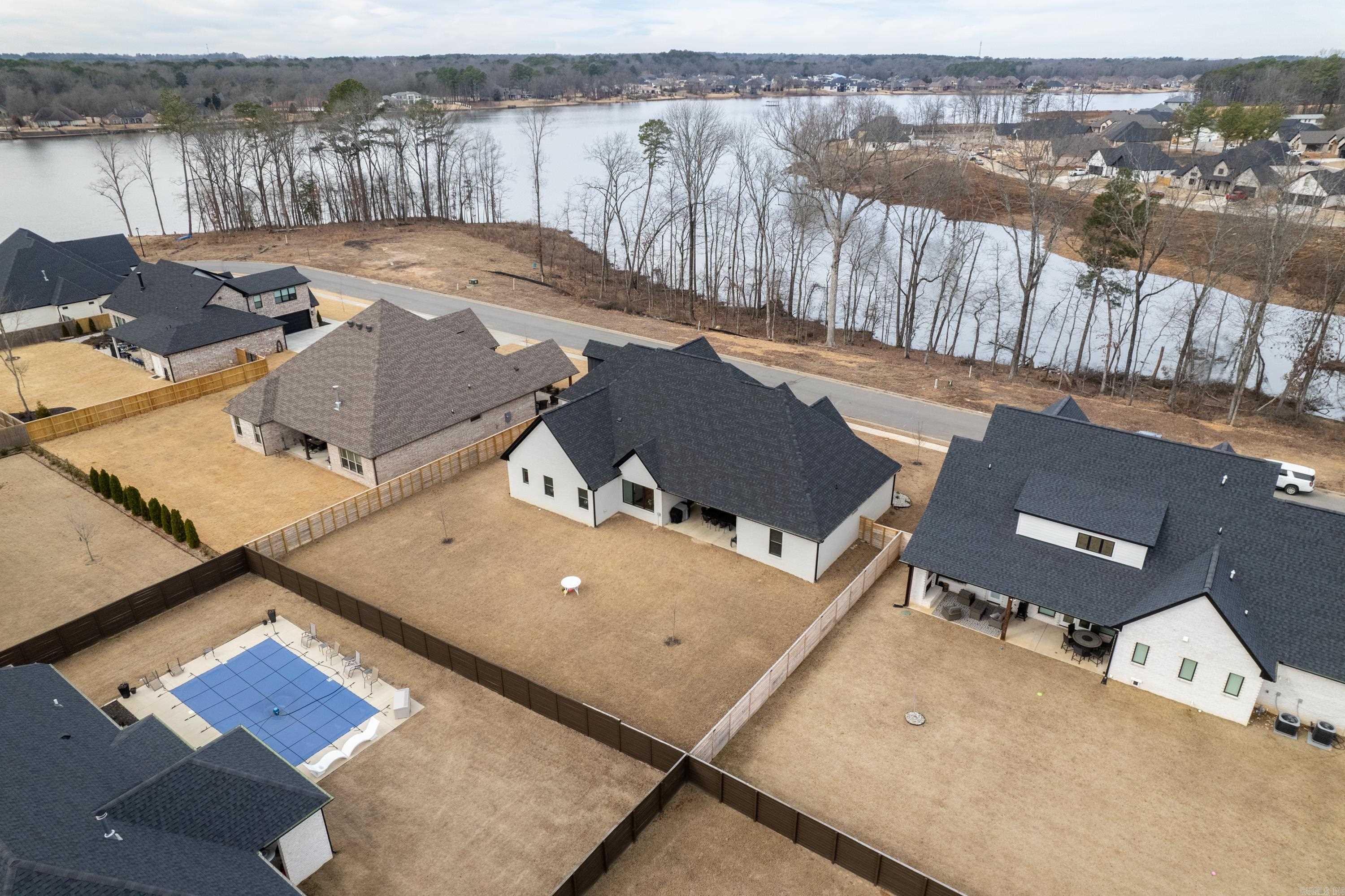 THE POINTE HURRICANE ESTATES - Residential