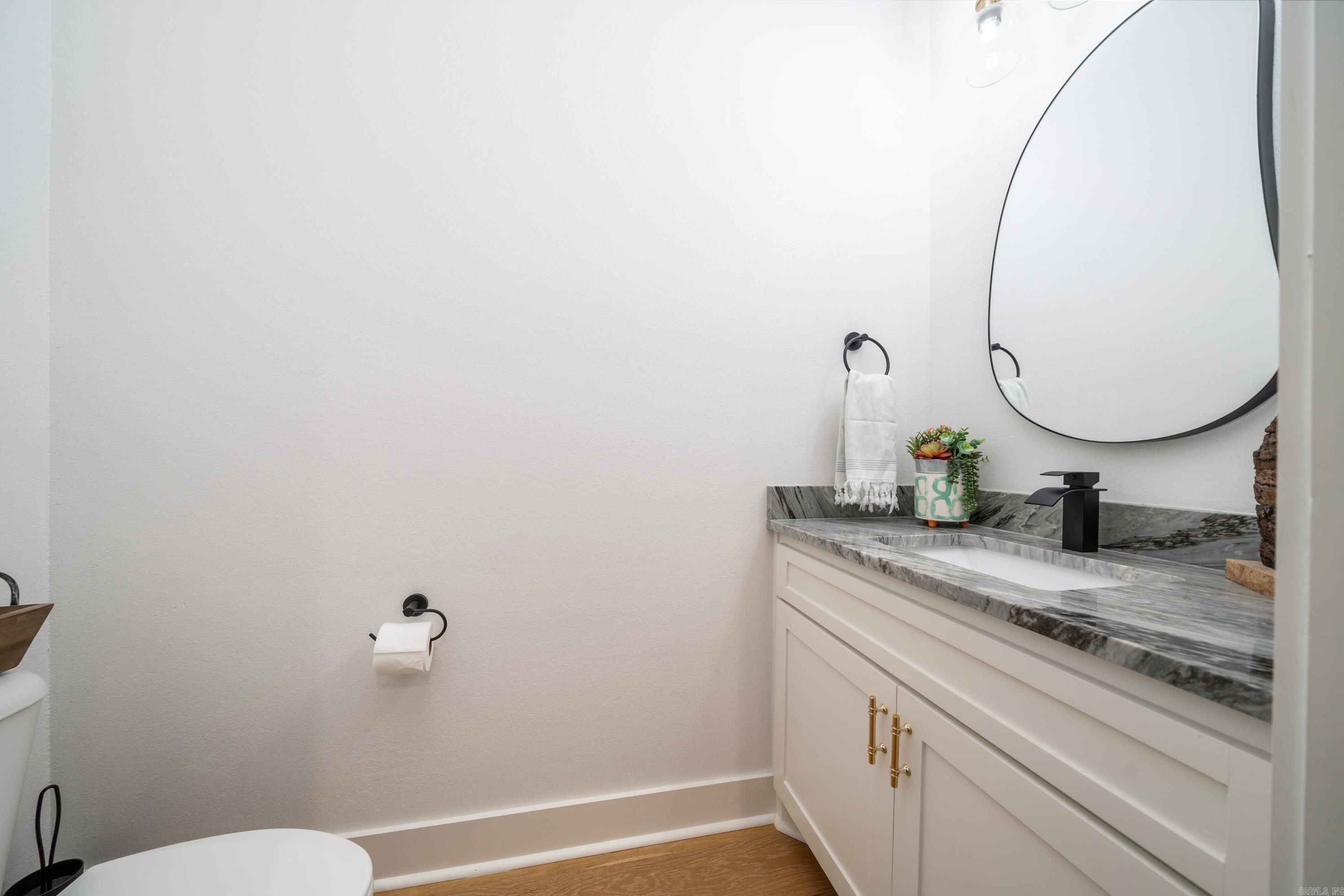 THE POINTE HURRICANE ESTATES - Residential