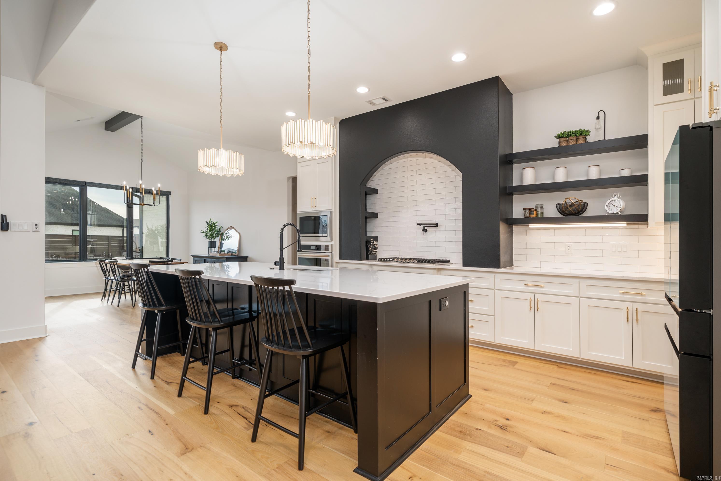 THE POINTE HURRICANE ESTATES - Residential