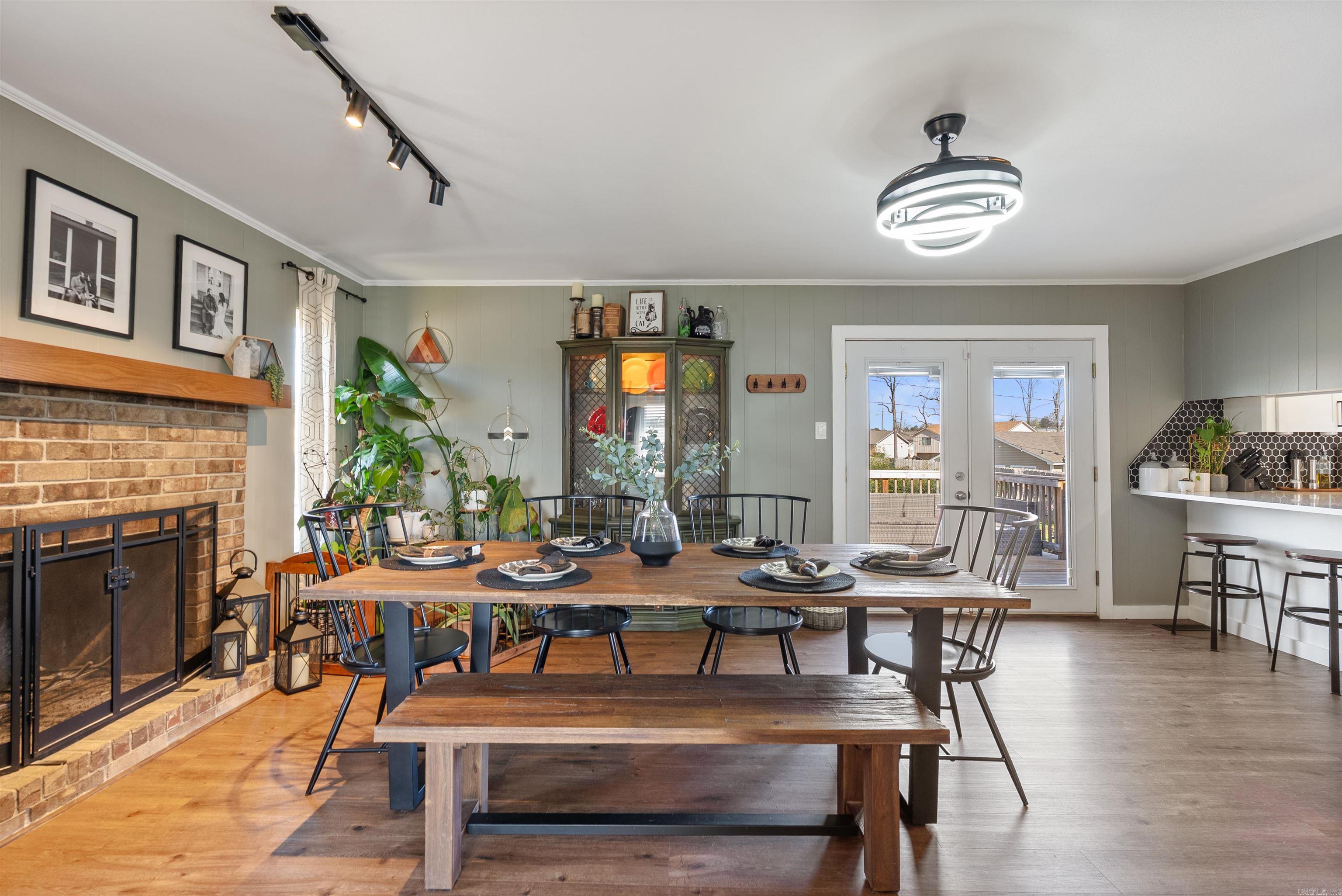 WALNUT VALLEY - Residential