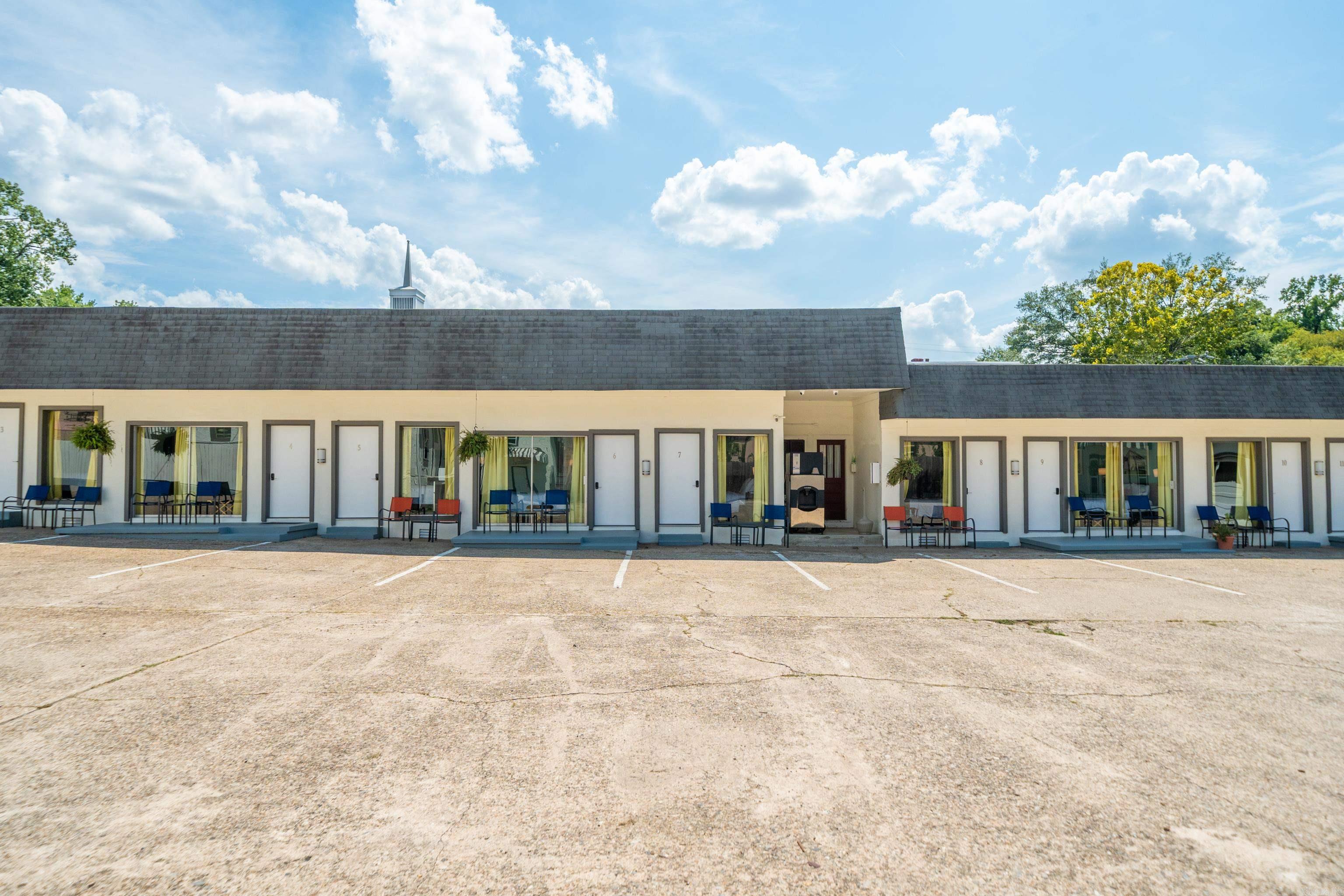 US Hot Springs Reservation - Commercial Sale