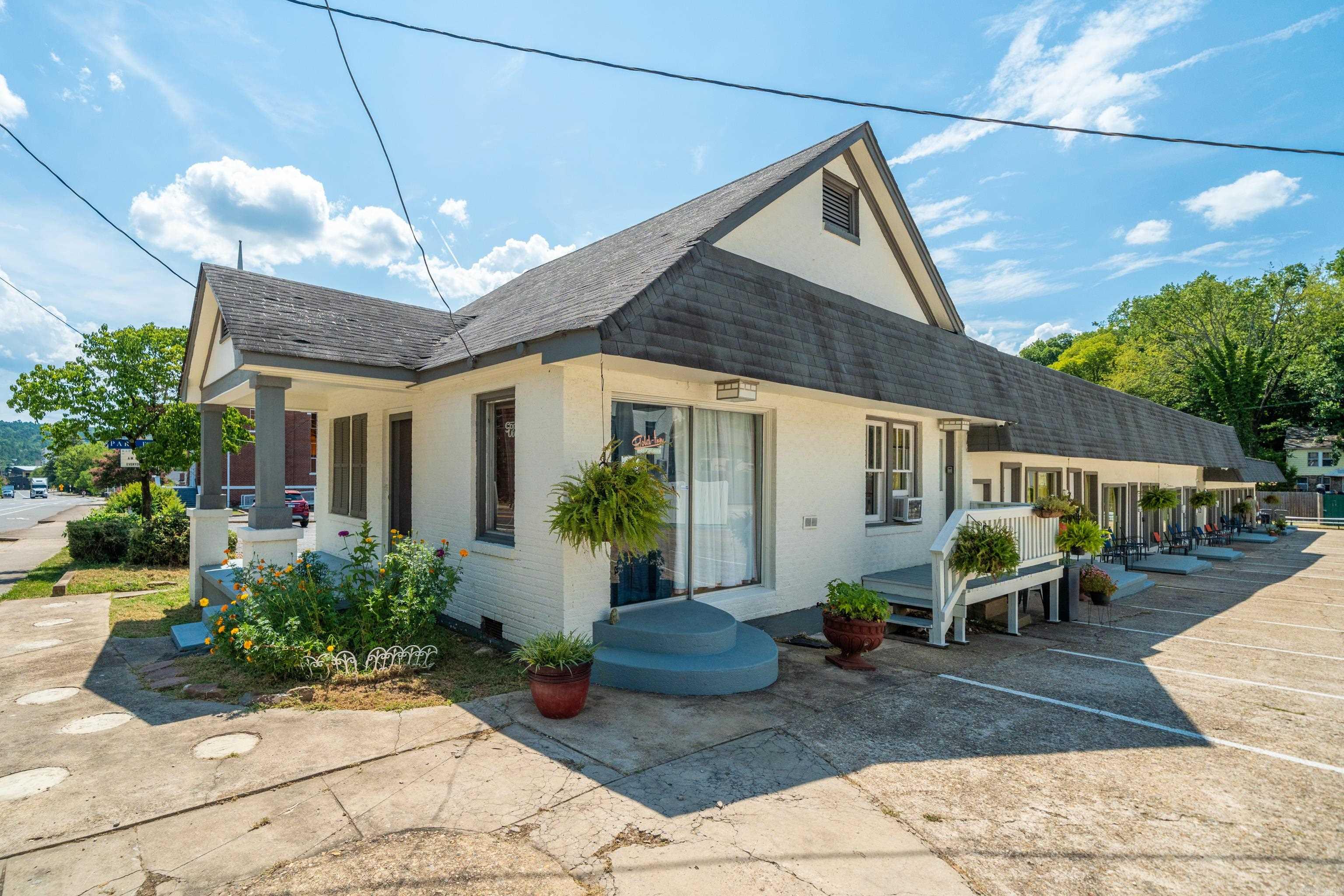 US Hot Springs Reservation - Commercial Sale