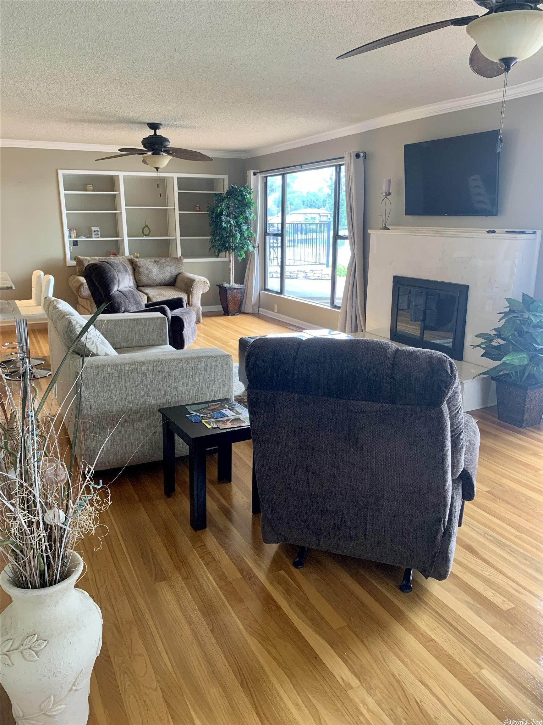 Carpenter CL - Residential