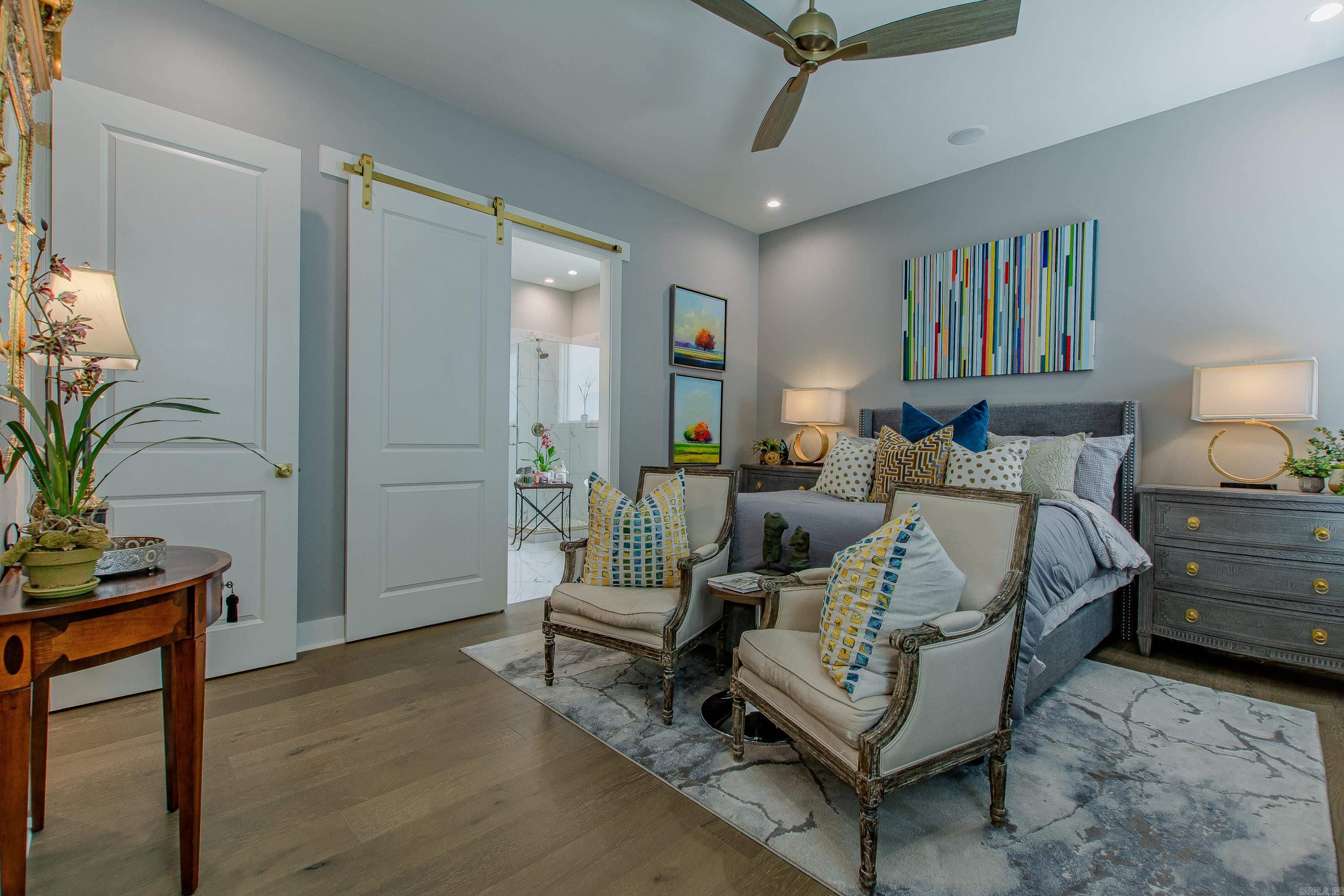 MERGERON COURT - Residential