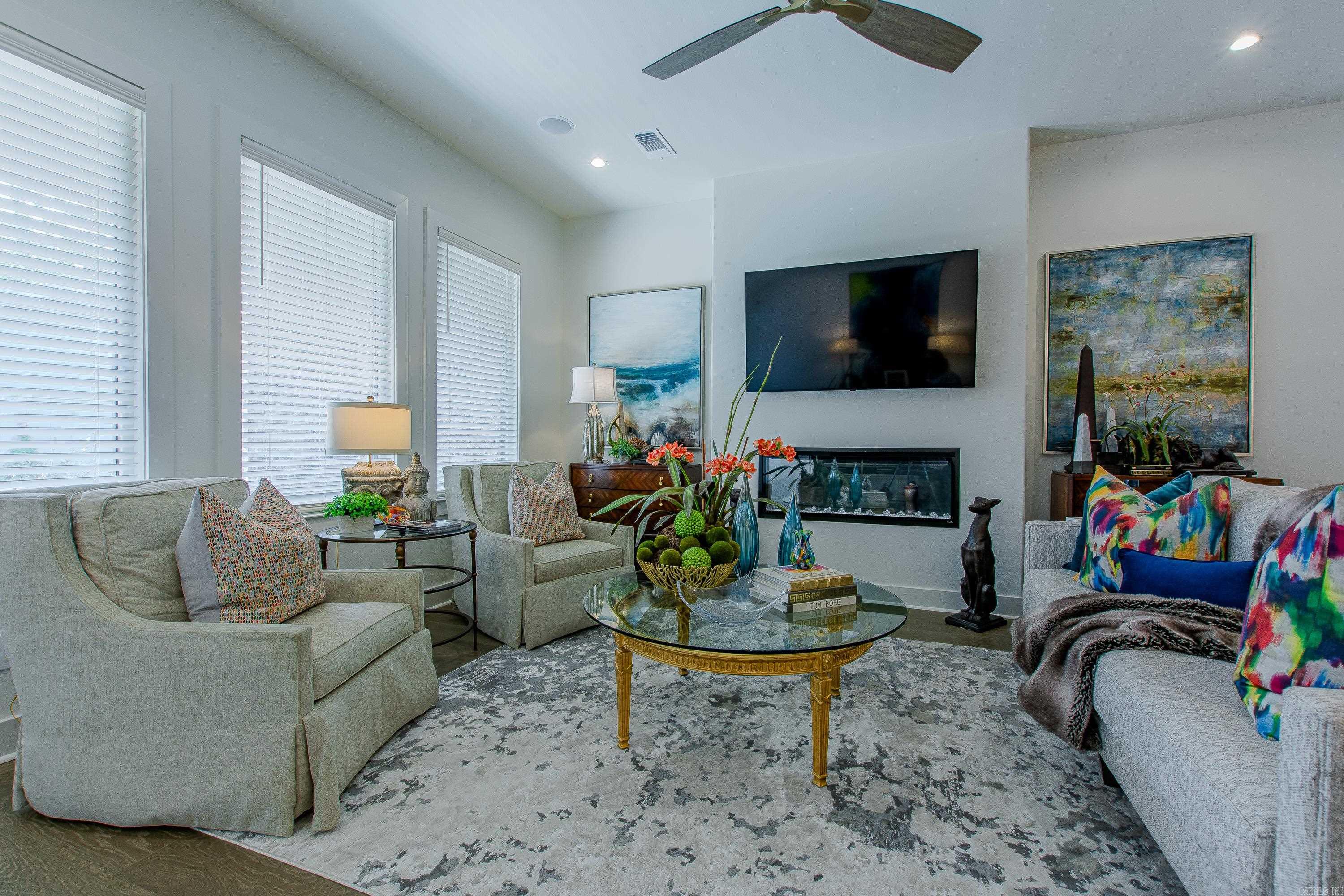 MERGERON COURT - Residential