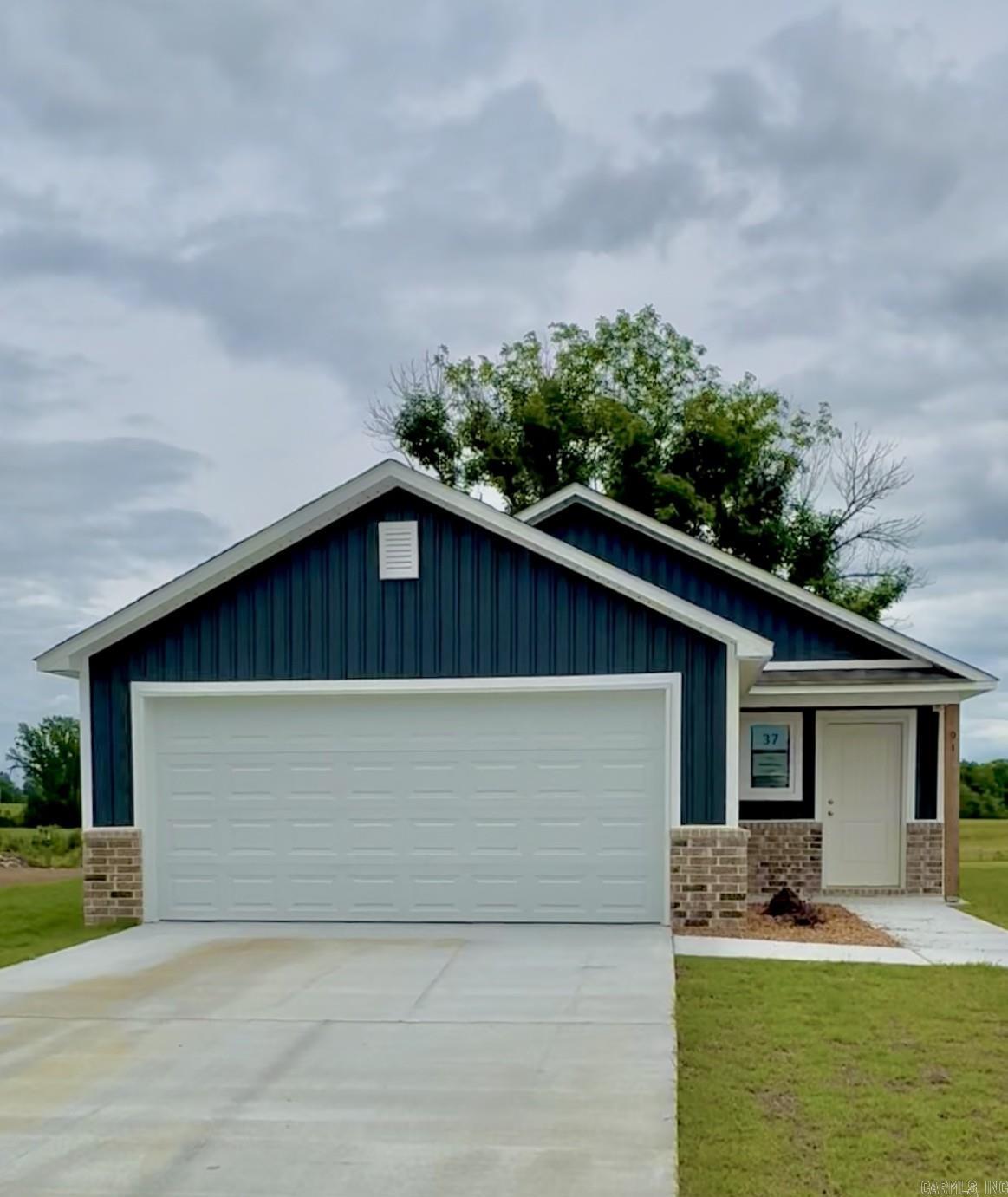HILL FARM - Residential