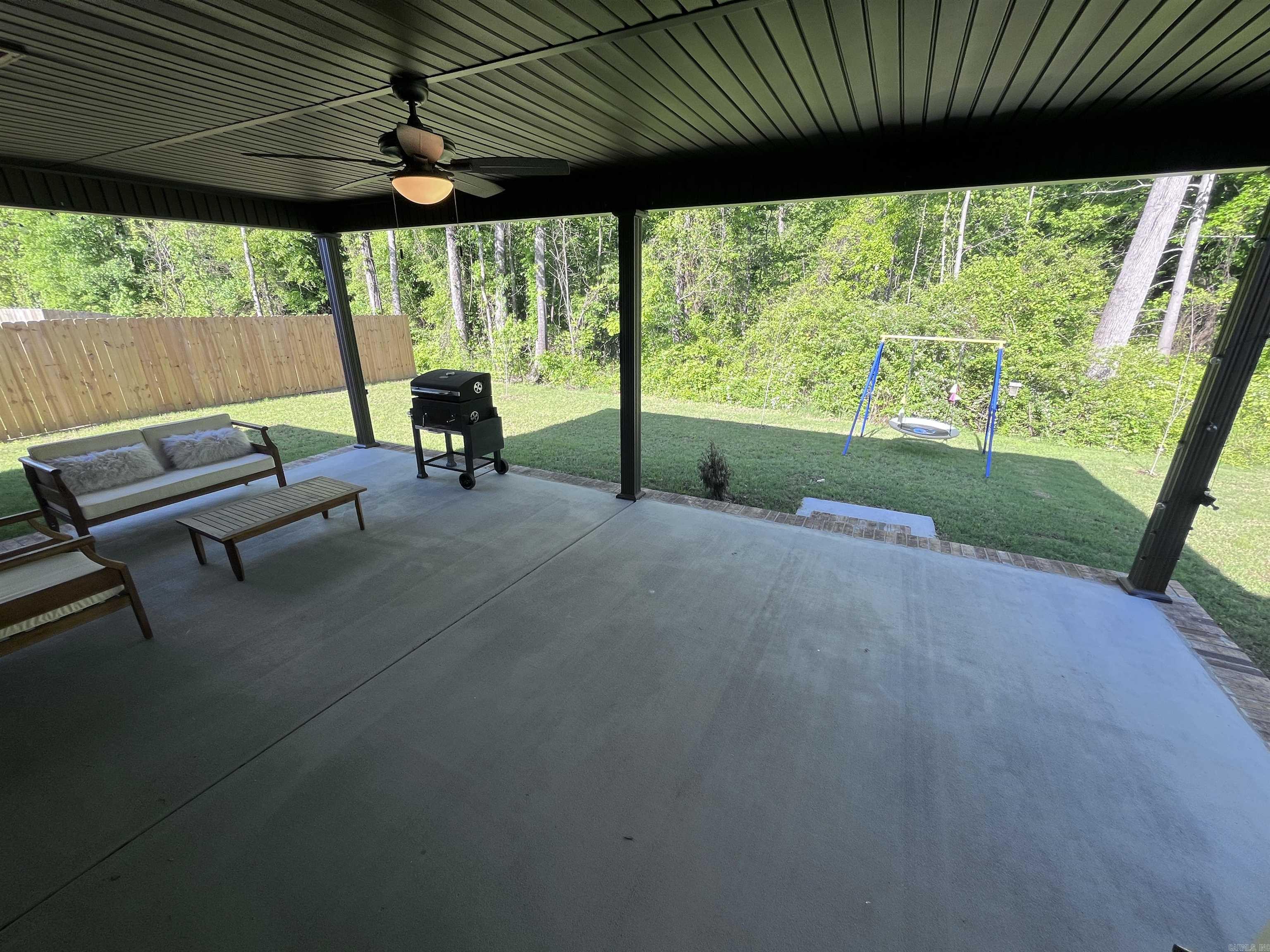 AUTUMN BROOKE - Residential Lease