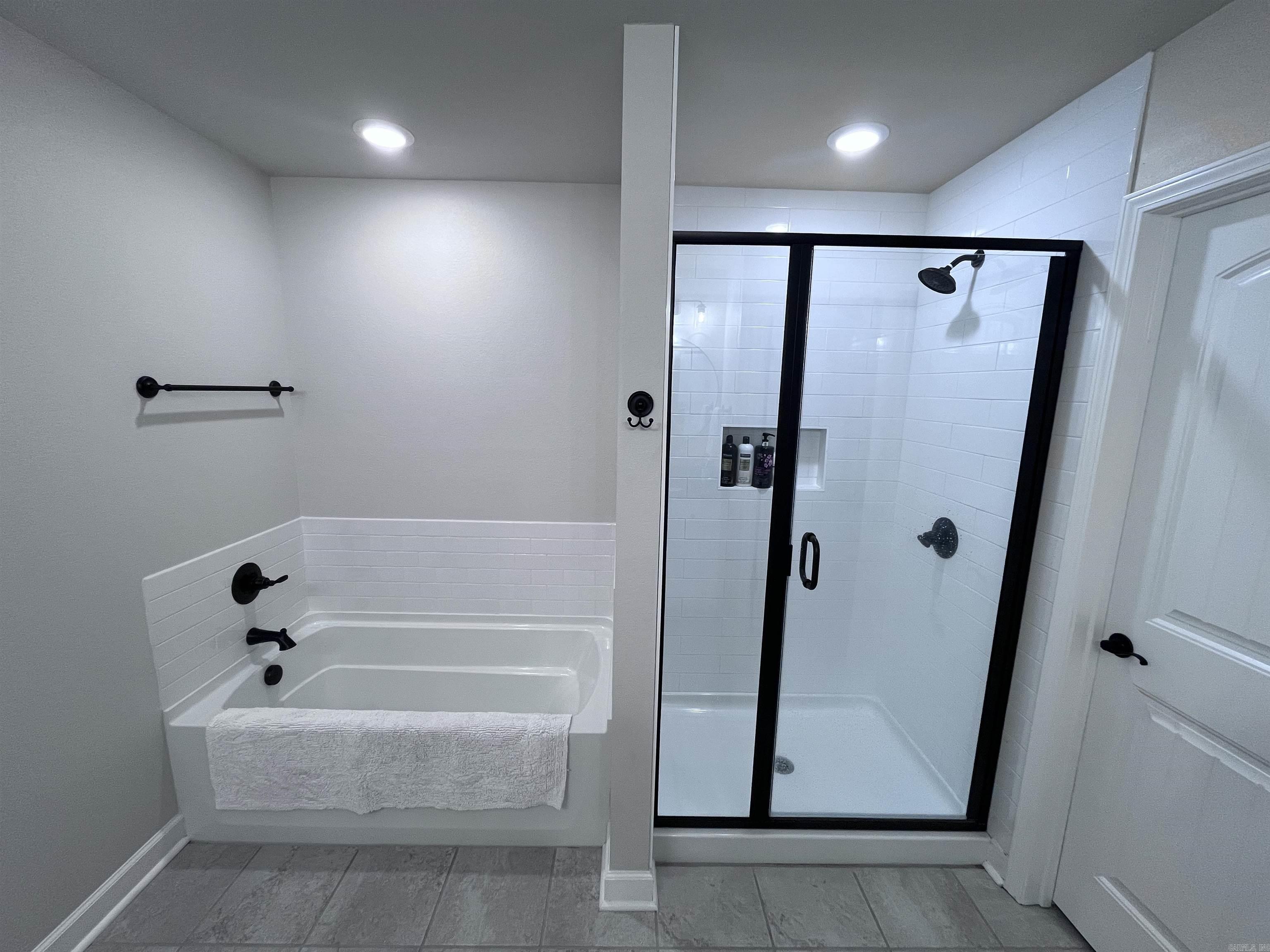 AUTUMN BROOKE - Residential Lease