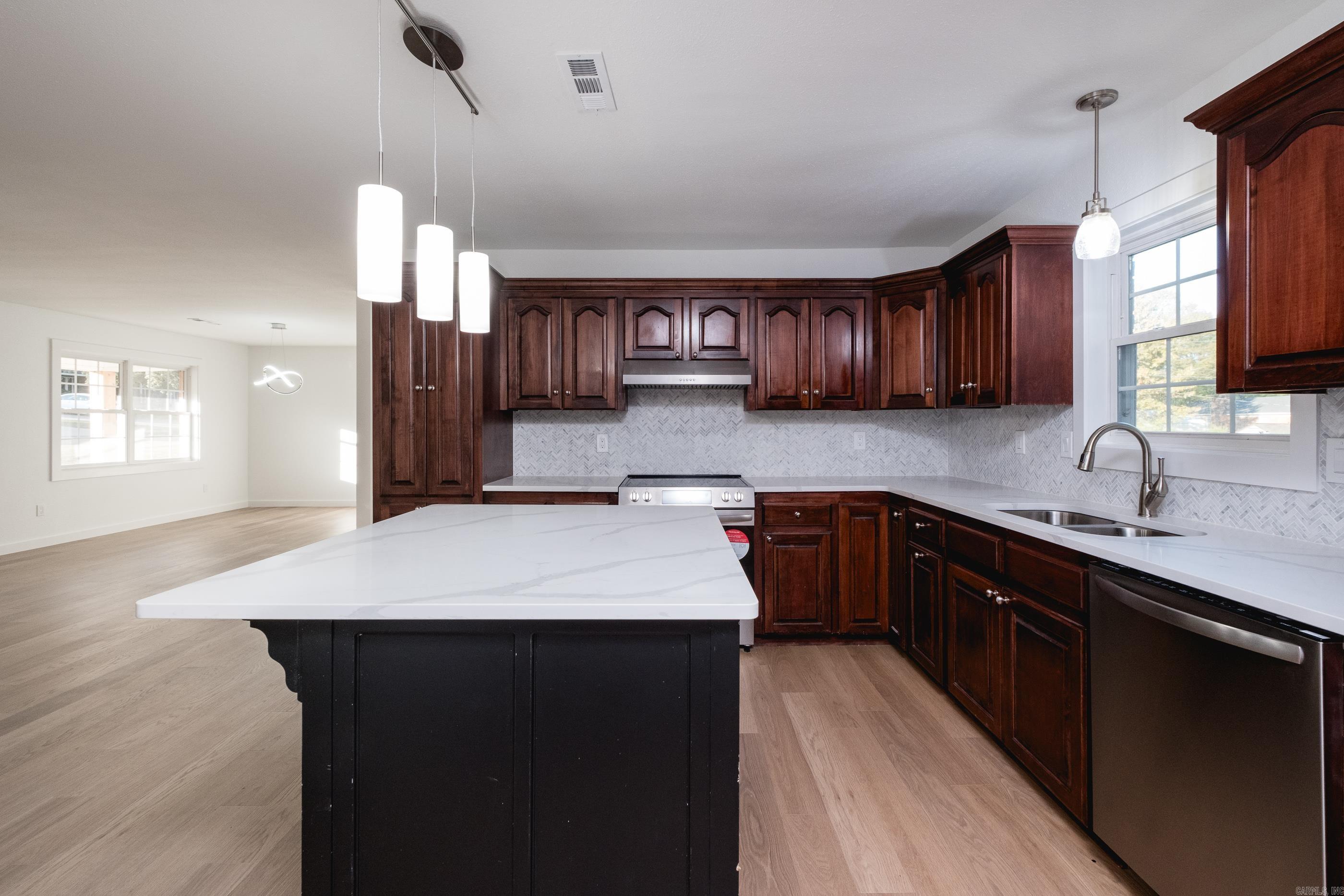 MELODY HILLS ANNEX - Residential