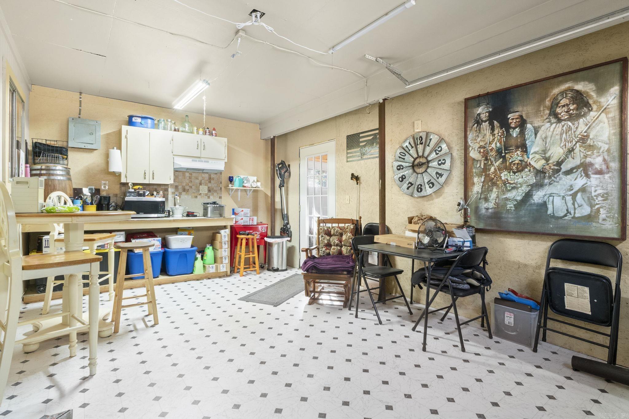 Lake View - Residential Lease