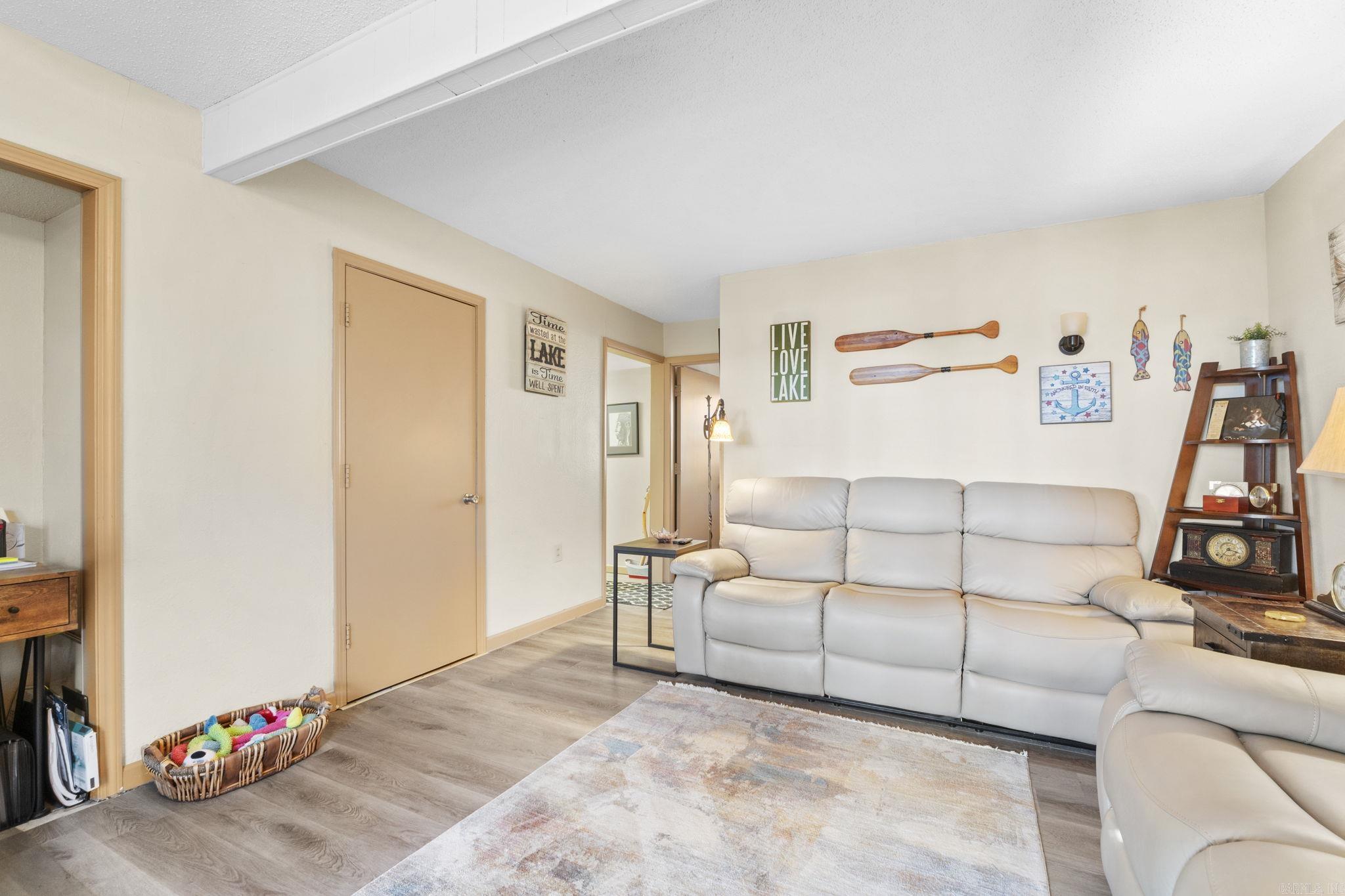 Lake View - Residential Lease