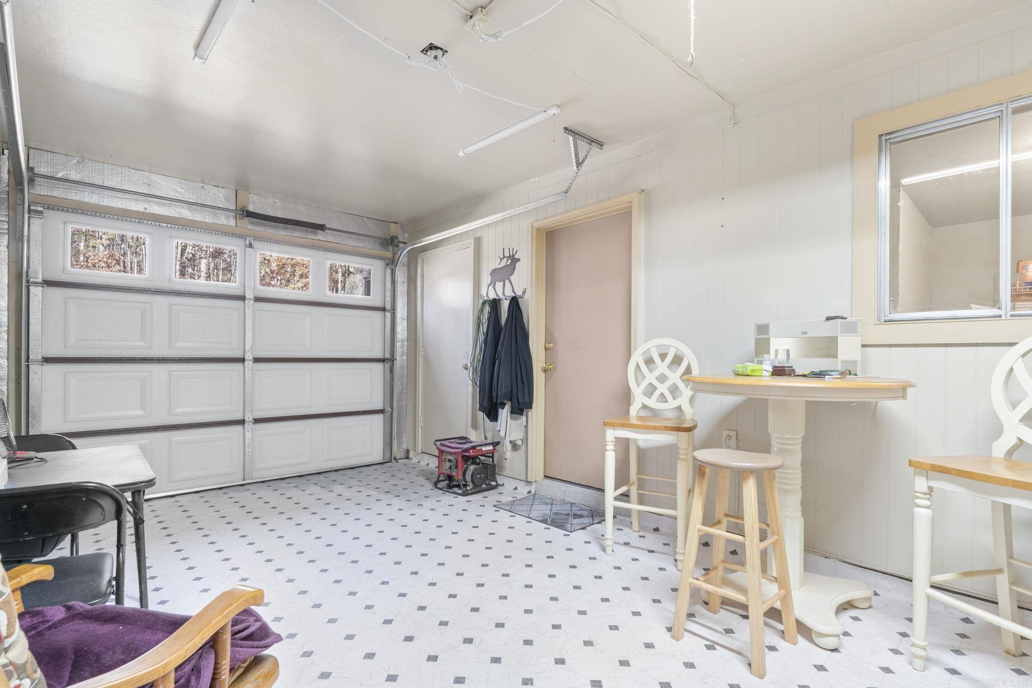 Lake View - Residential Lease