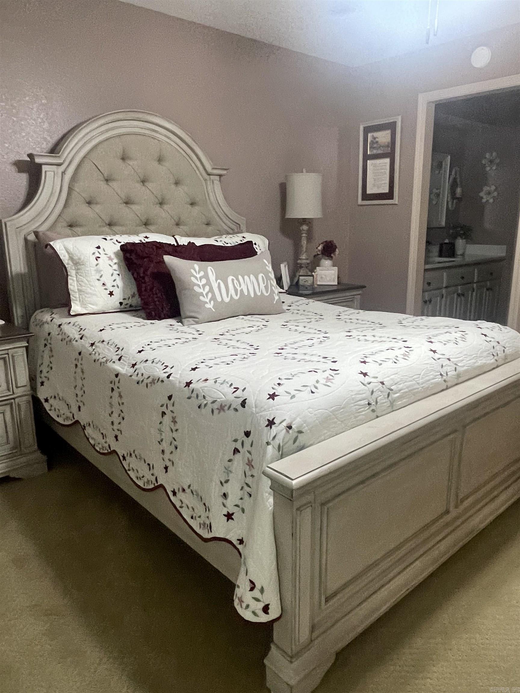 RIVER OAKS TRACE - Residential