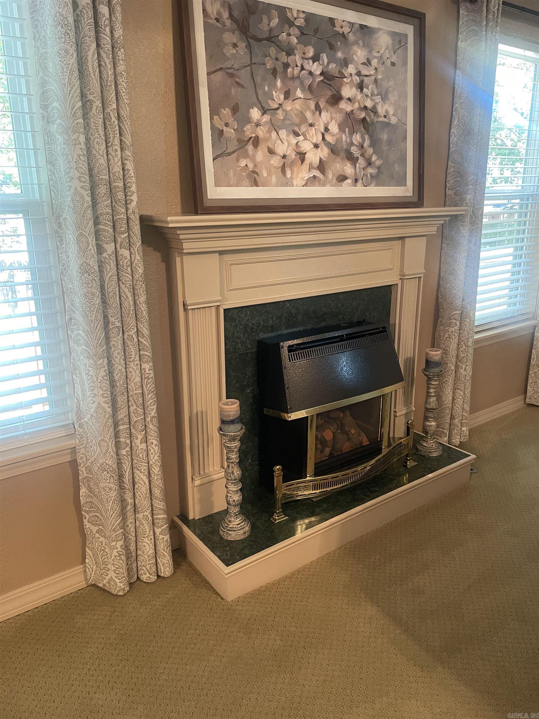 RIVER OAKS TRACE - Residential