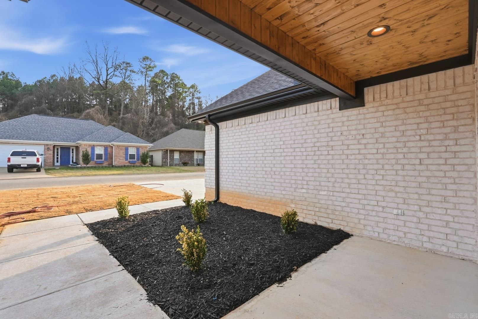 Wisteria Vineyard - Residential Lease